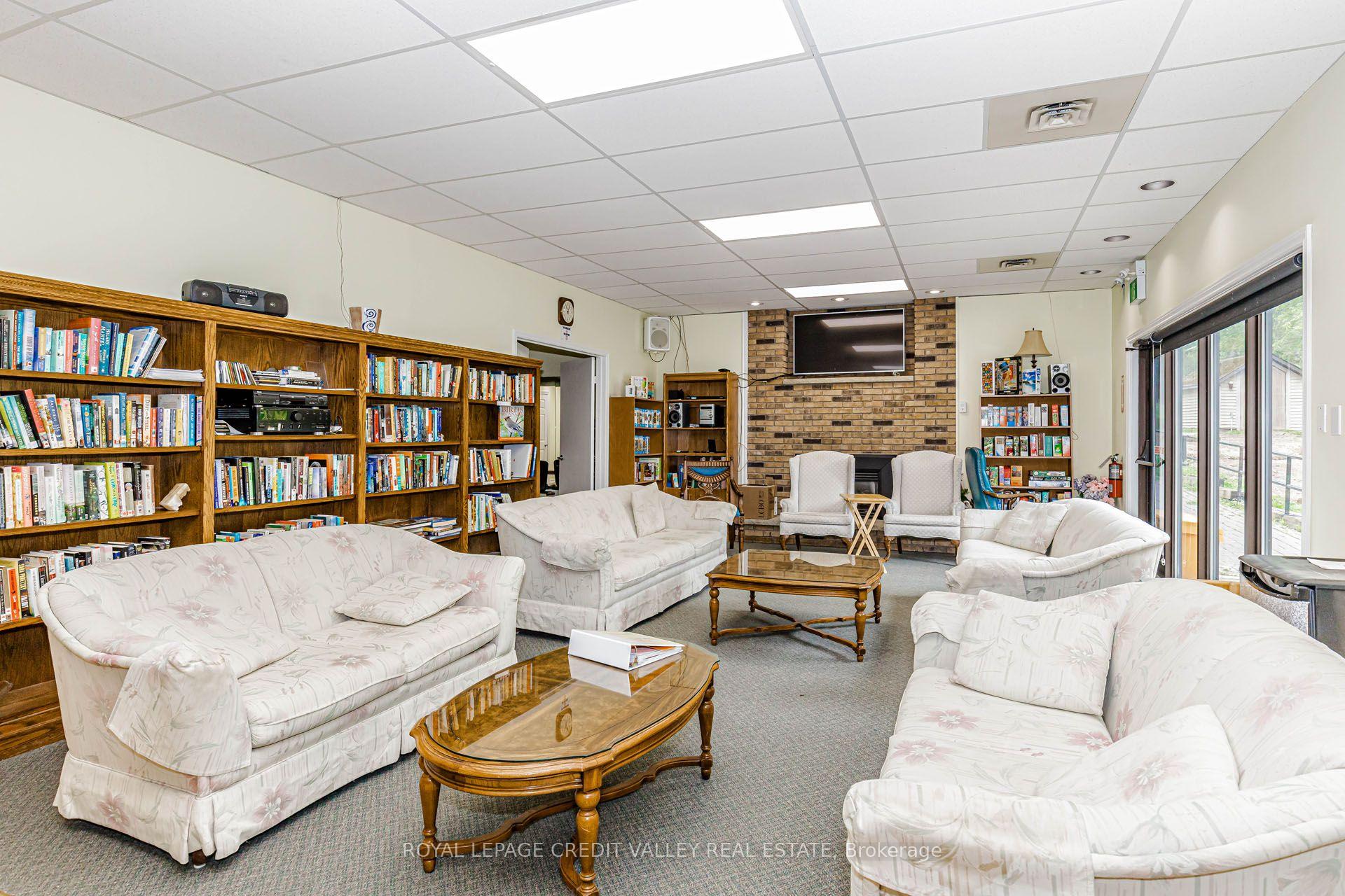 Photo 45 of 118 Tecumseth Pines Drive, New Tecumseth, Rural New Tecumseth — HOMEH
