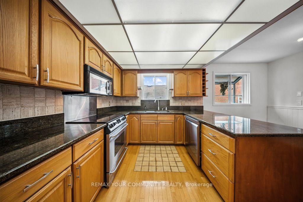 Photo 12 of 431 Innisfil Street, Barrie, Allandale Heights — HOMEH