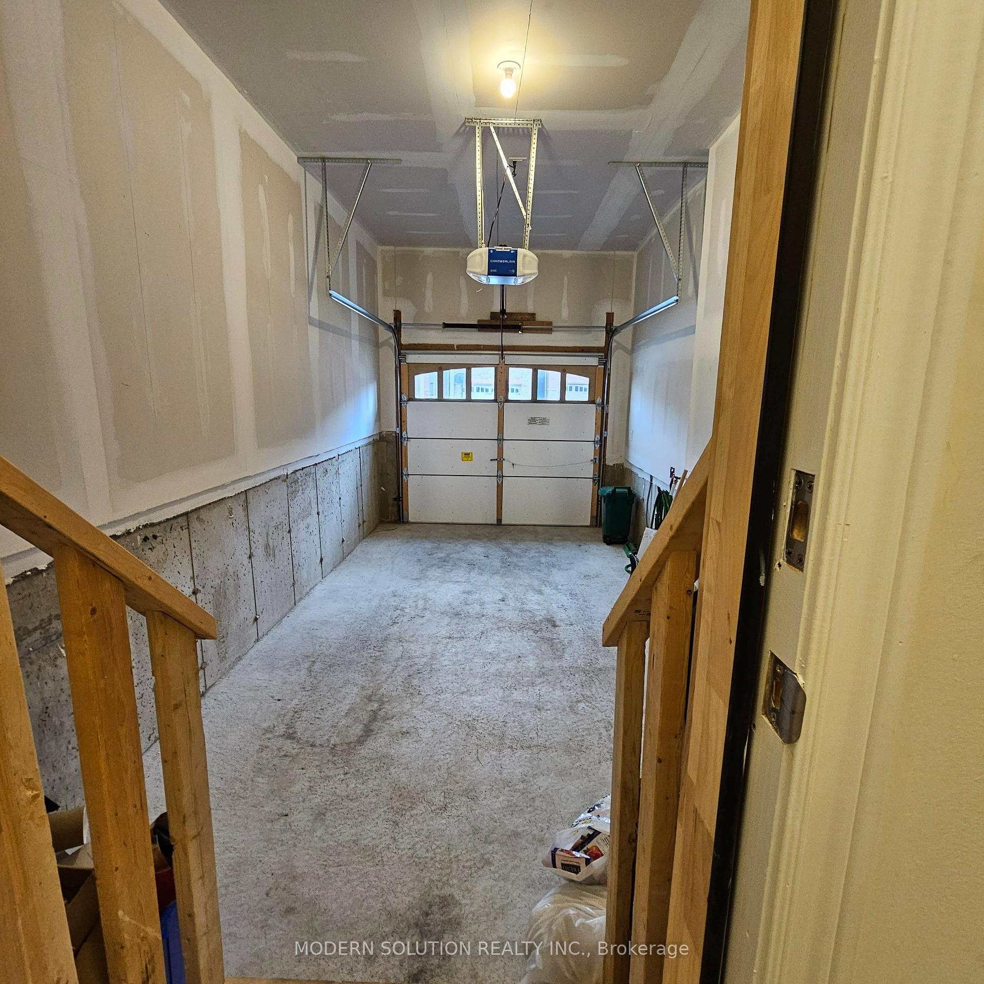 Photo 6 of 23 Gloria Street, Kitchener, Huron Park — HOMEH