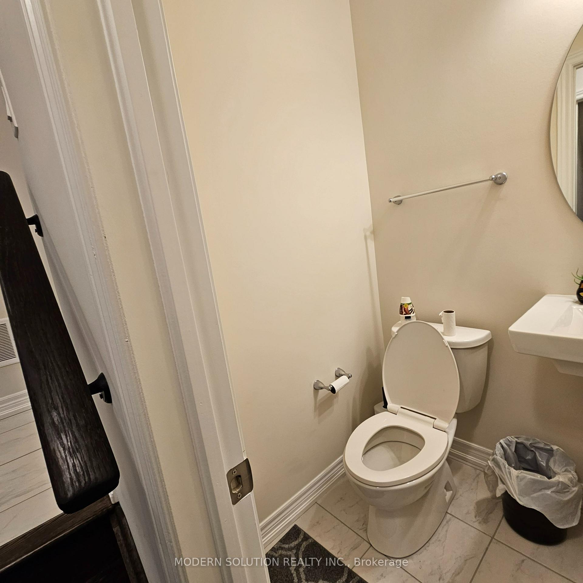 Photo 11 of 23 Gloria Street, Kitchener, Huron Park — HOMEH
