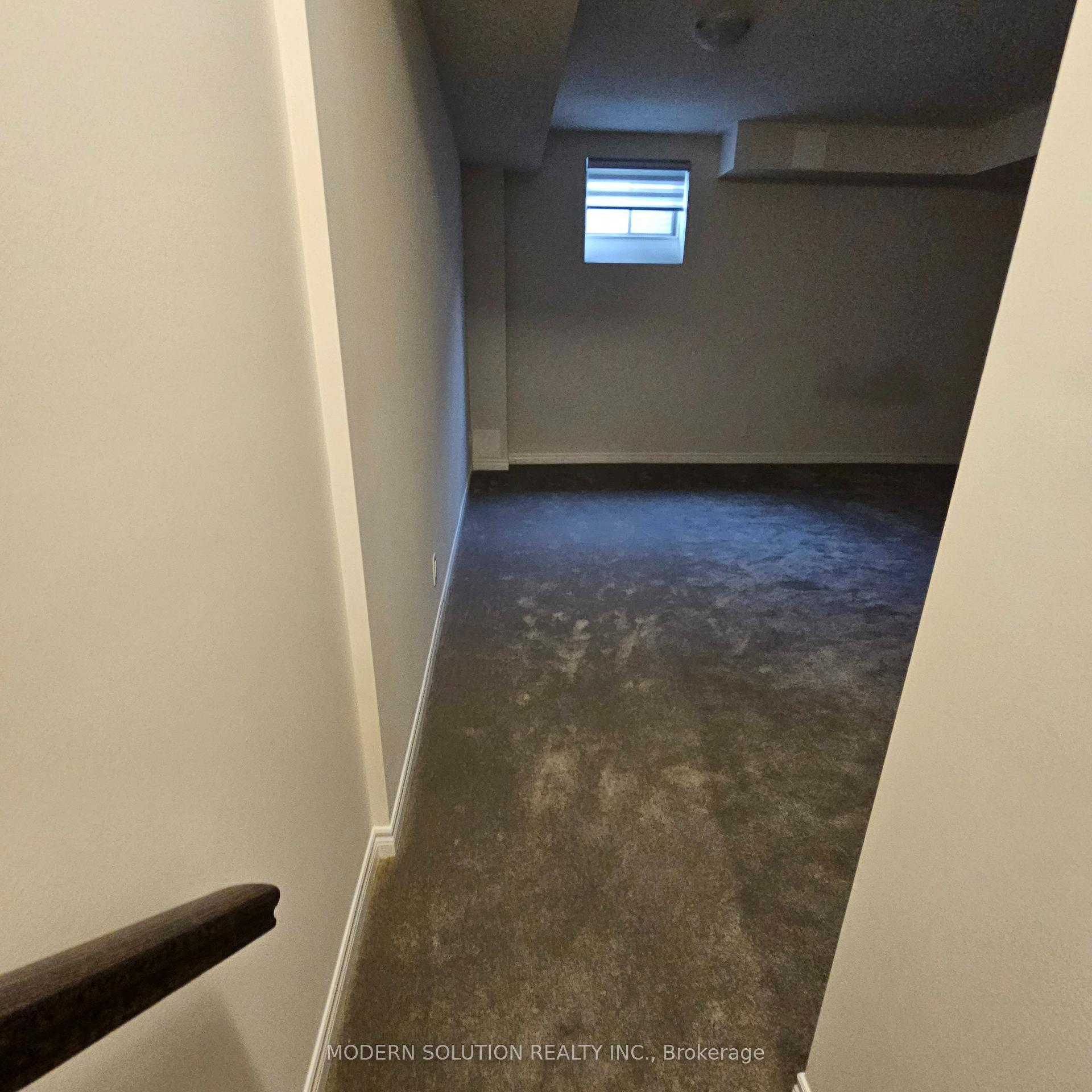 Photo 13 of 23 Gloria Street, Kitchener, Huron Park — HOMEH