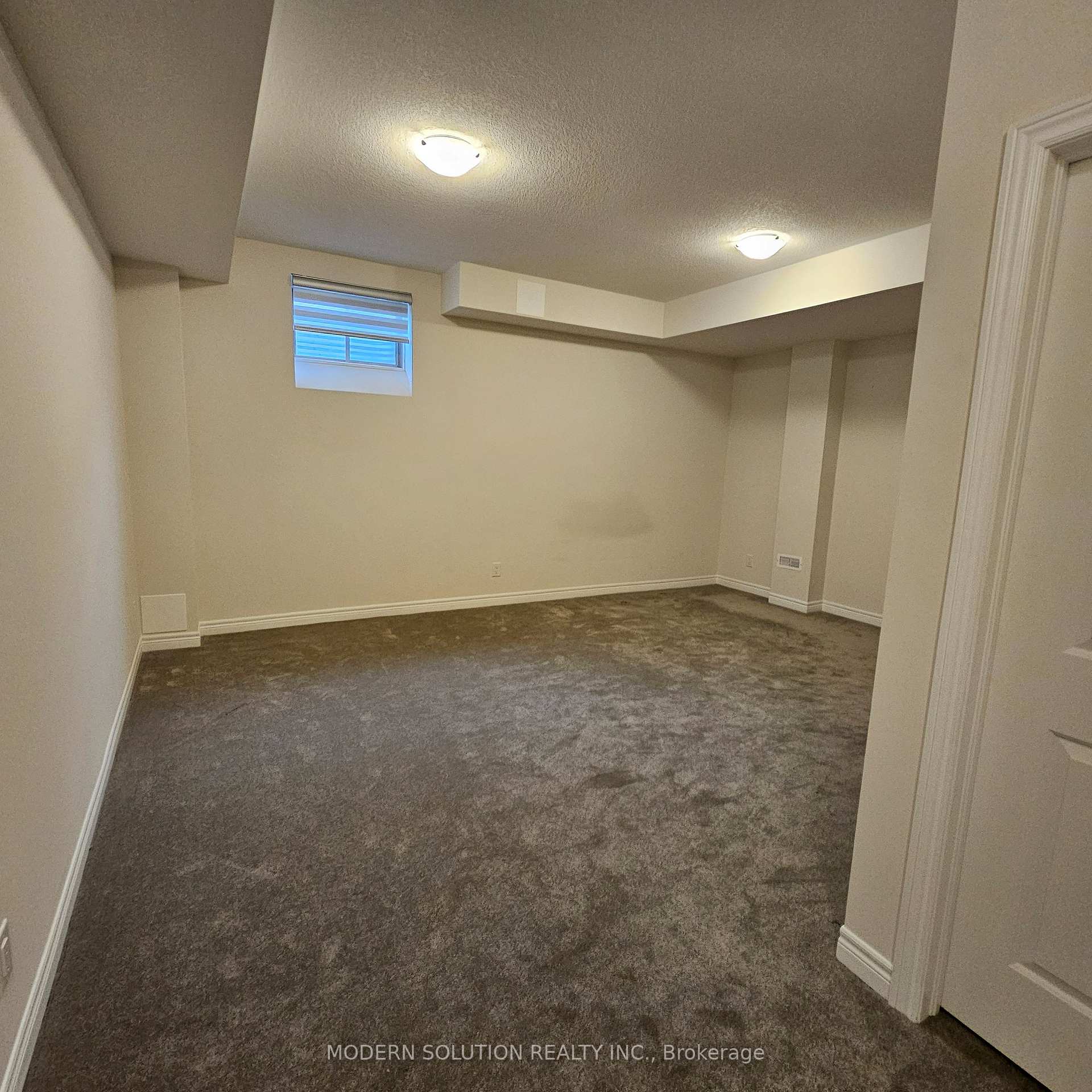 Photo 14 of 23 Gloria Street, Kitchener, Huron Park — HOMEH