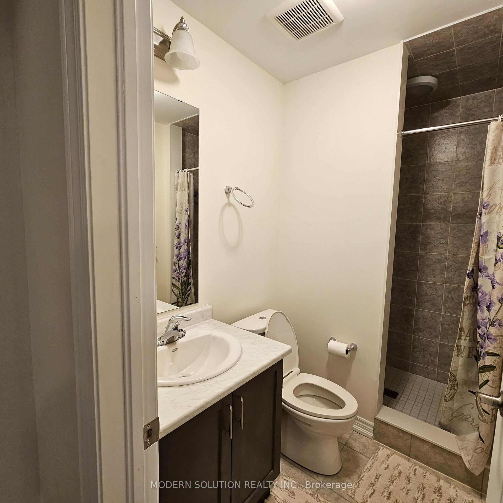 Photo 16 of 23 Gloria Street, Kitchener, Huron Park — HOMEH