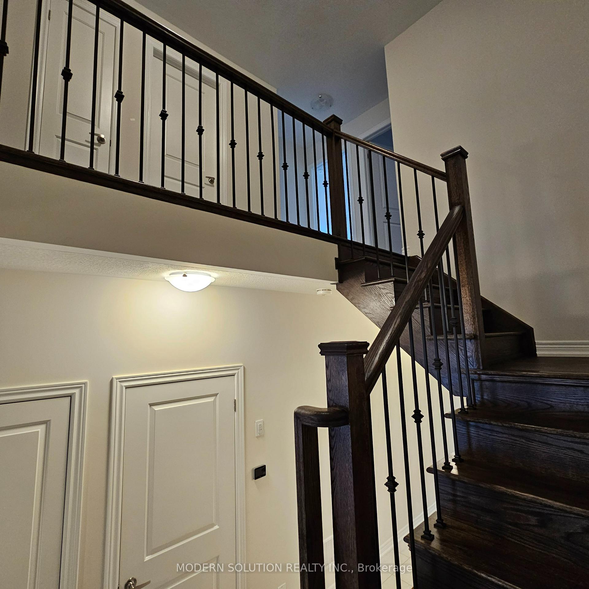 Photo 17 of 23 Gloria Street, Kitchener, Huron Park — HOMEH