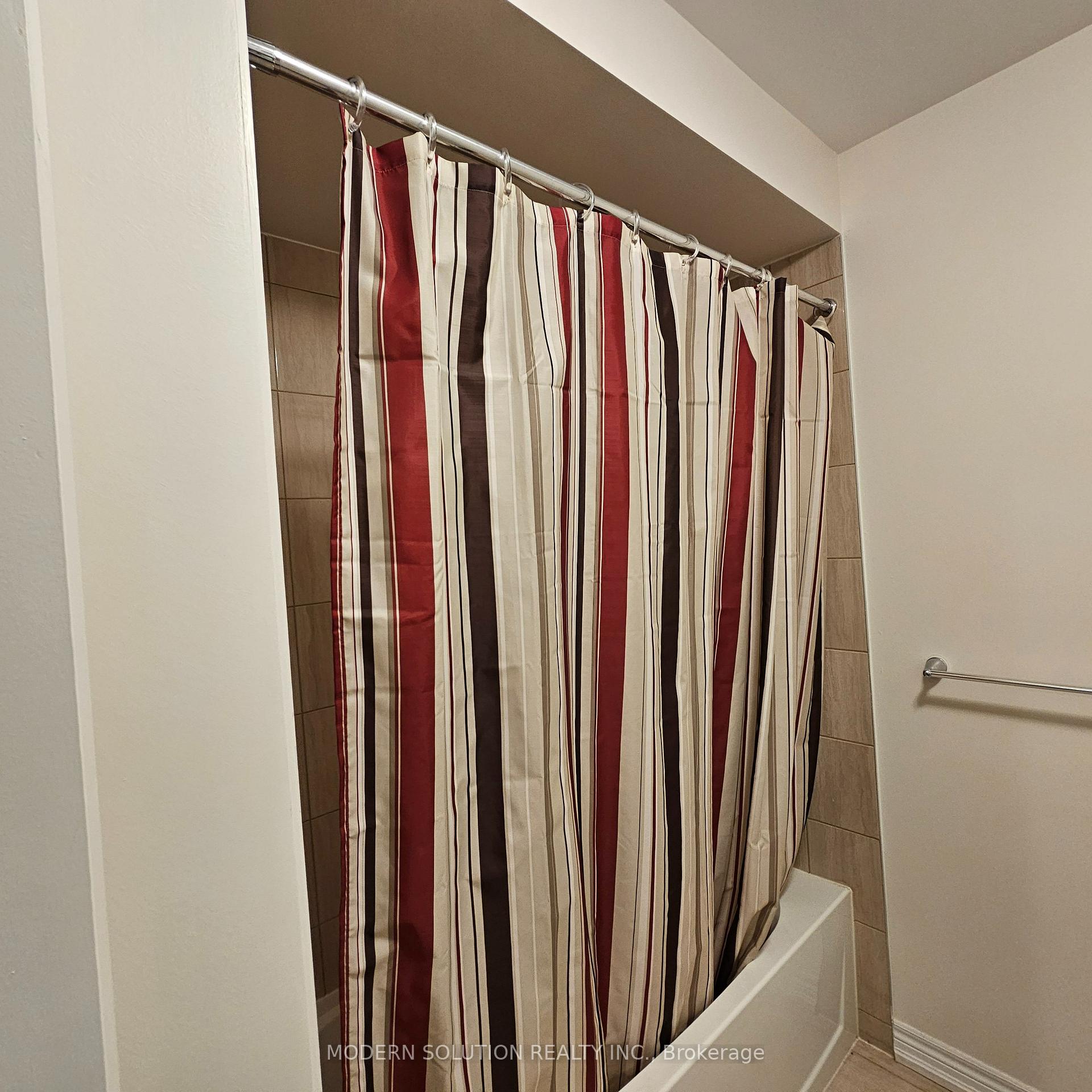 Photo 21 of 23 Gloria Street, Kitchener, Huron Park — HOMEH