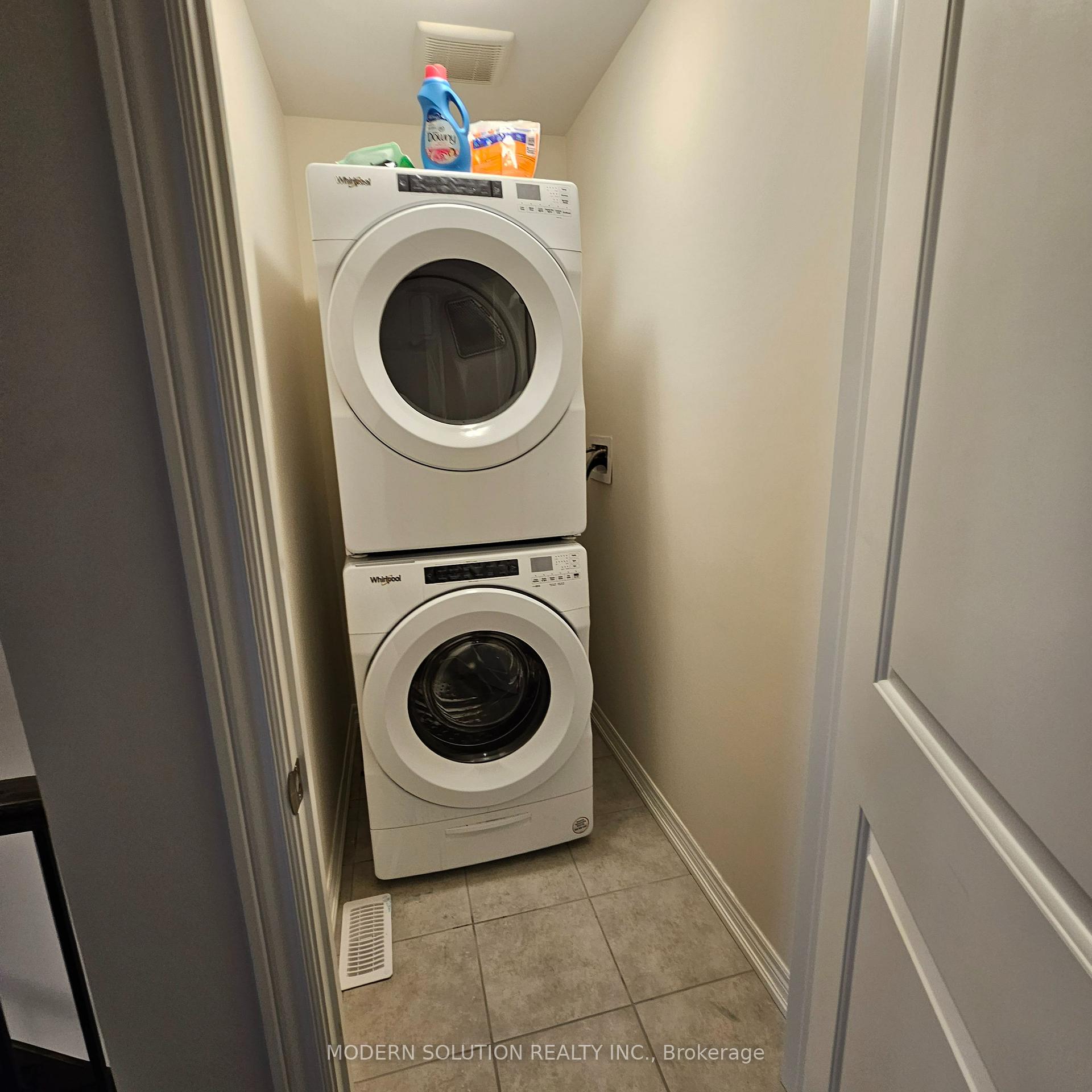 Photo 22 of 23 Gloria Street, Kitchener, Huron Park — HOMEH