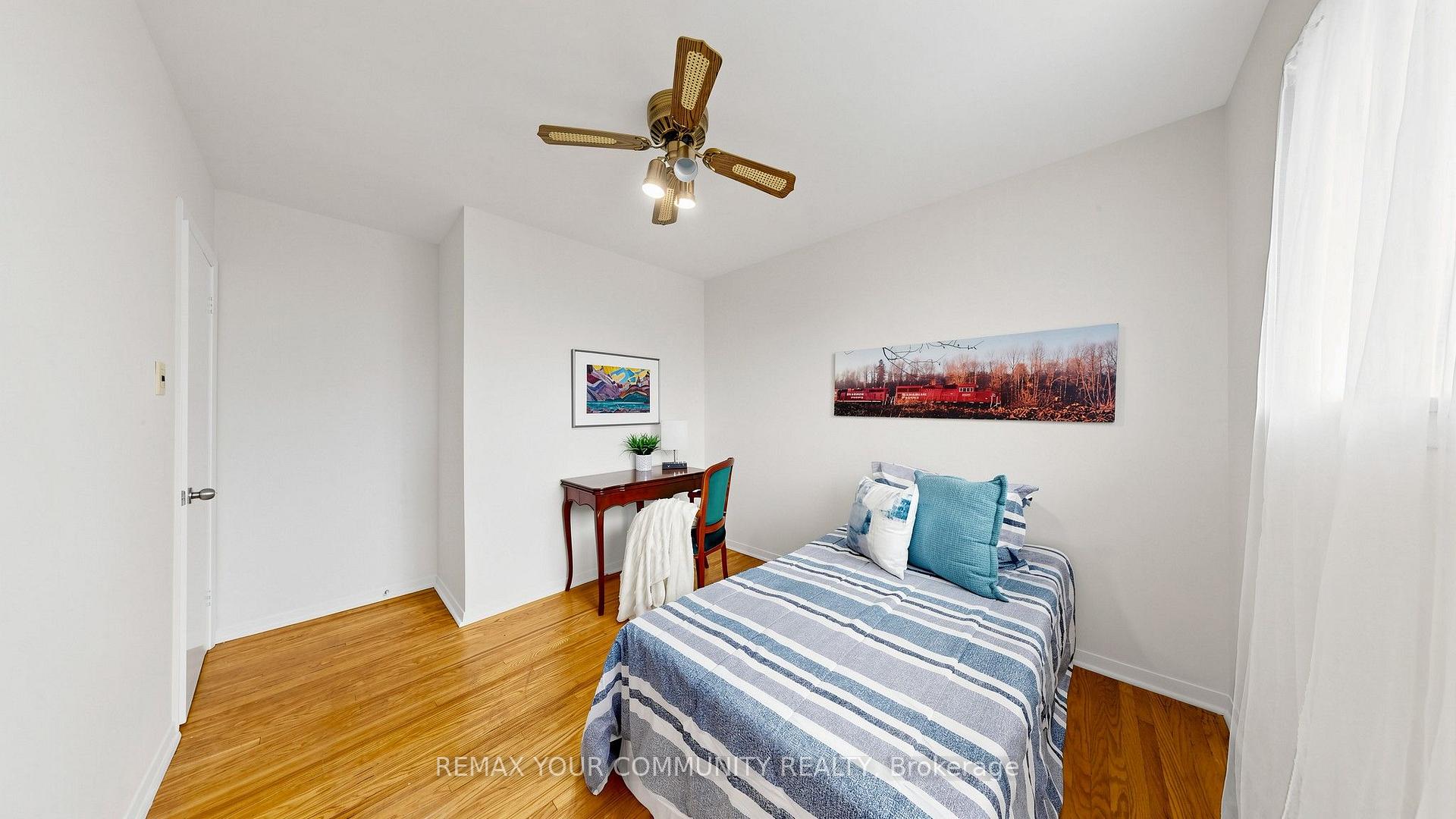 Photo 14 of 61 Norfield Crescent, Etobicoke, Elms-Old Rexdale — HOMEH