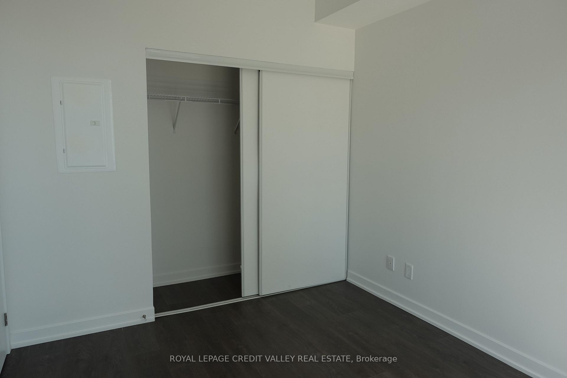 Photo 11 of Unit 401, 32 Forest Manor Road, North York, Henry Farm — HOMEH