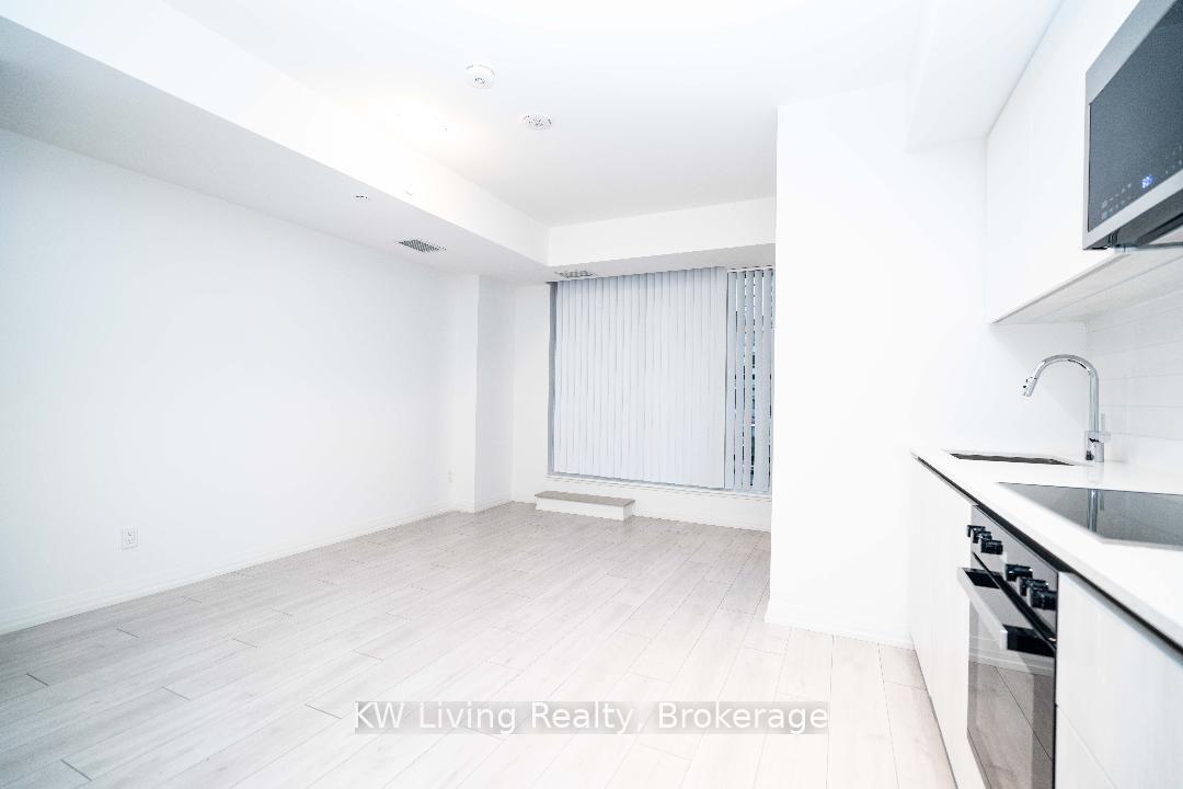 Photo 5 of Unit 523, 400 King Street W, Toronto, Waterfront Communities — HOMEH