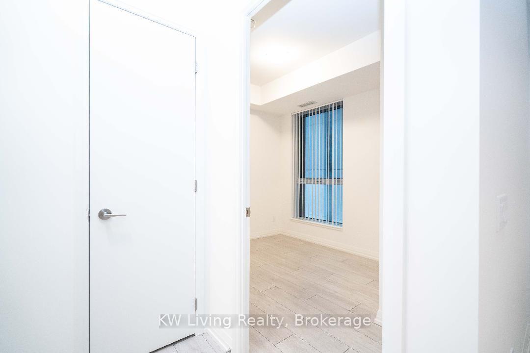 Photo 11 of Unit 523, 400 King Street W, Toronto, Waterfront Communities — HOMEH