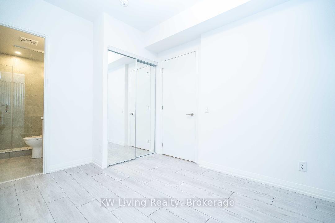 Photo 14 of Unit 523, 400 King Street W, Toronto, Waterfront Communities — HOMEH