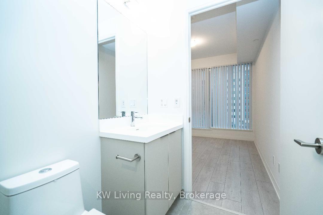 Photo 19 of Unit 523, 400 King Street W, Toronto, Waterfront Communities — HOMEH