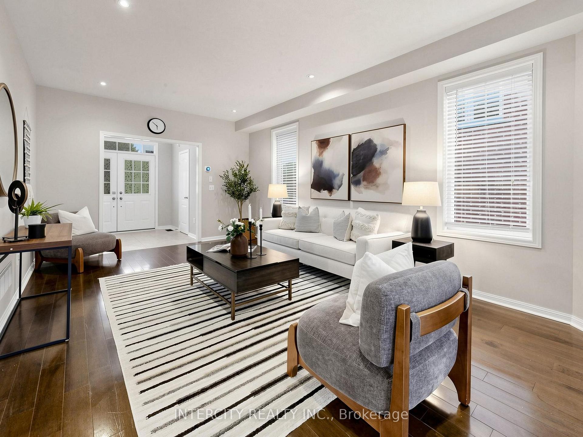 Photo 8 of 11 Charles Sturdy Road, Markham, Berczy — HOMEH