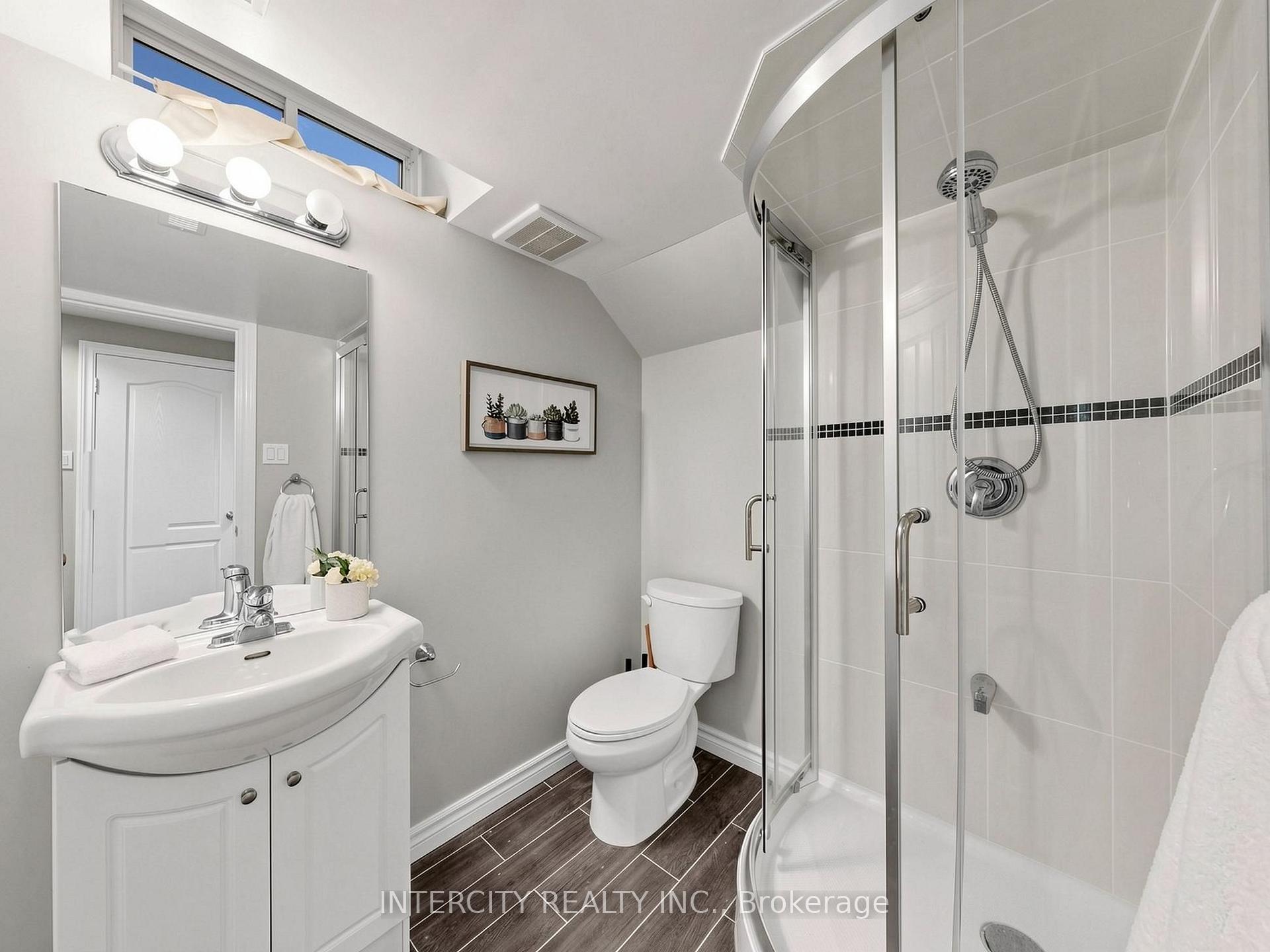 Photo 45 of 11 Charles Sturdy Road, Markham, Berczy — HOMEH