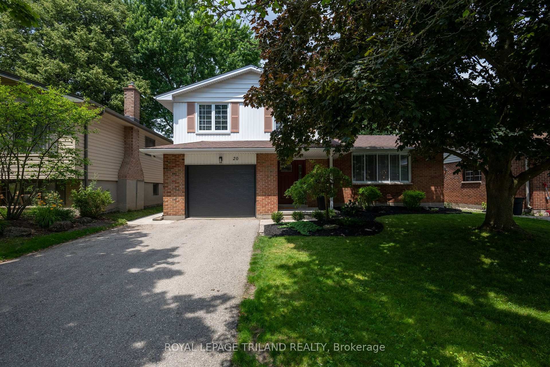 Photo 2 of 20 Meadowview Road, London, South O — HOMEH