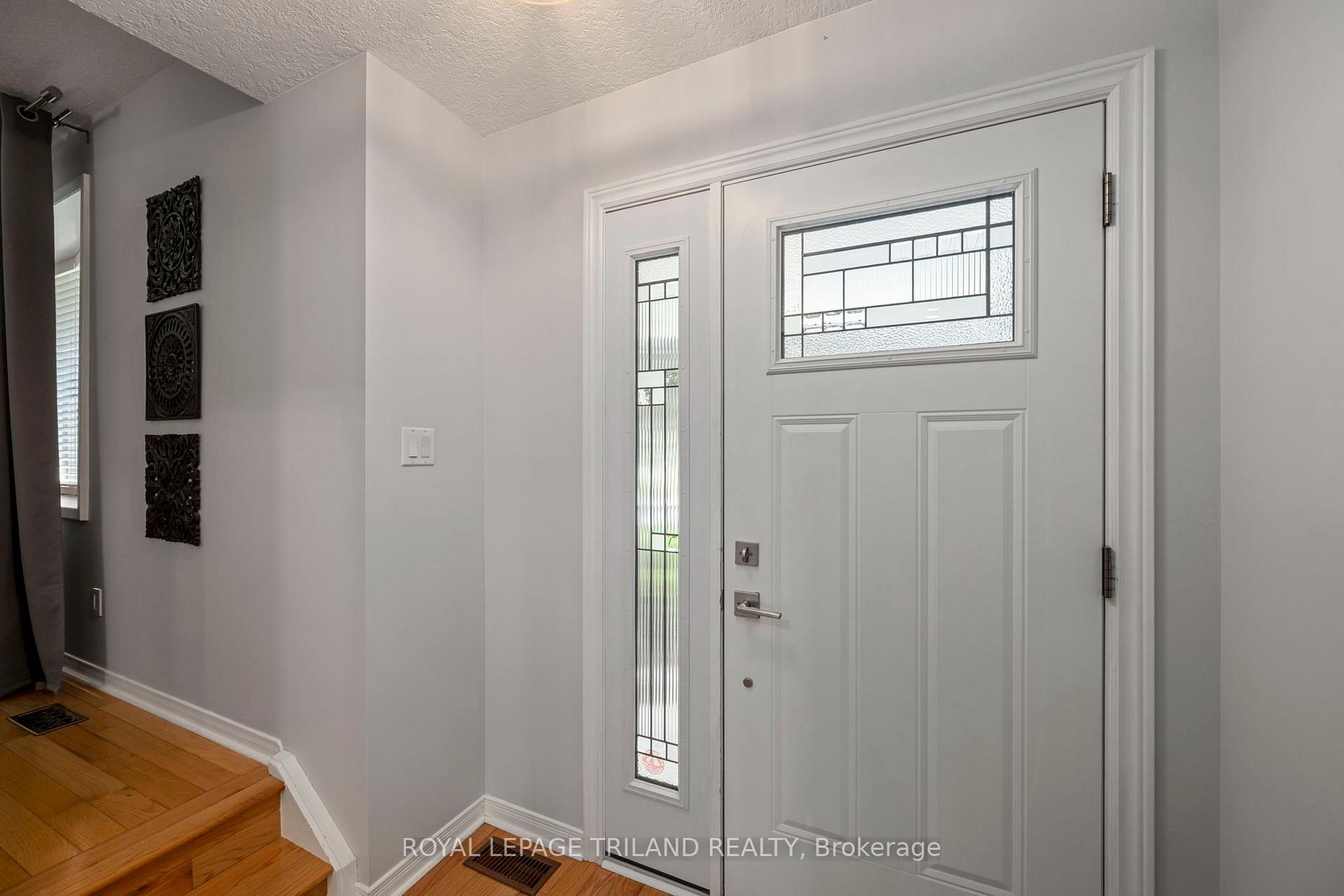 Photo 5 of 20 Meadowview Road, London, South O — HOMEH