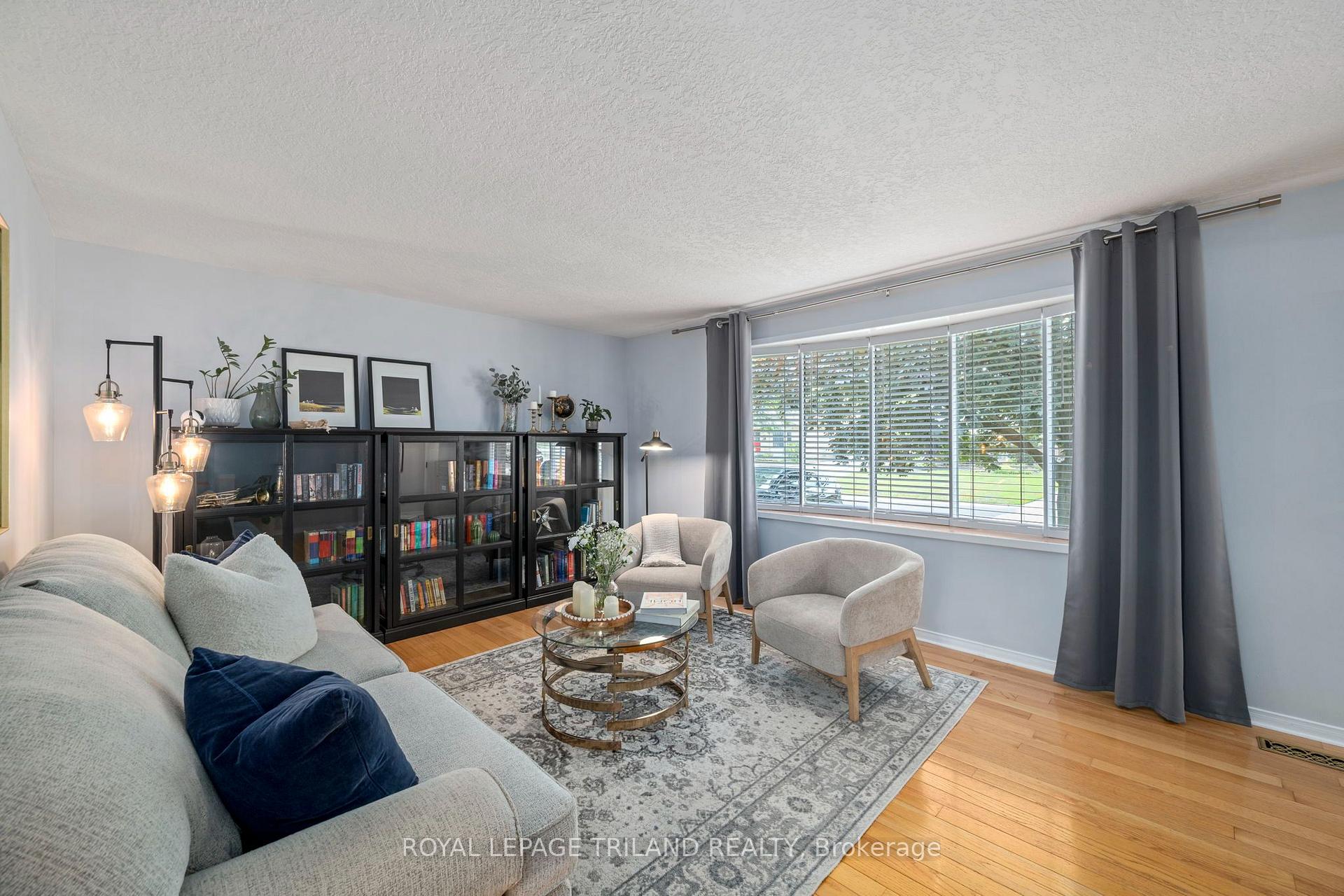 Photo 7 of 20 Meadowview Road, London, South O — HOMEH