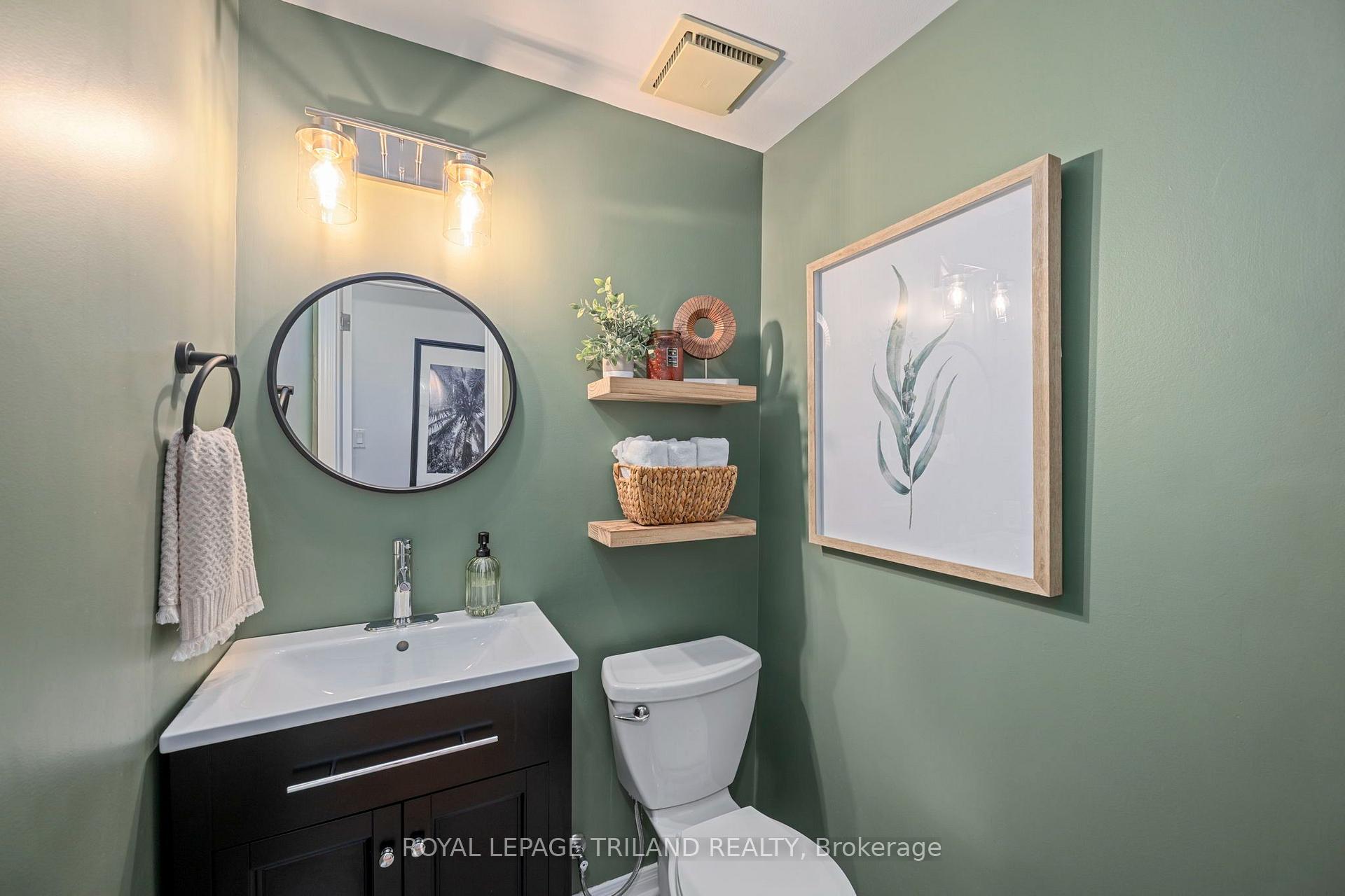 Photo 15 of 20 Meadowview Road, London, South O — HOMEH