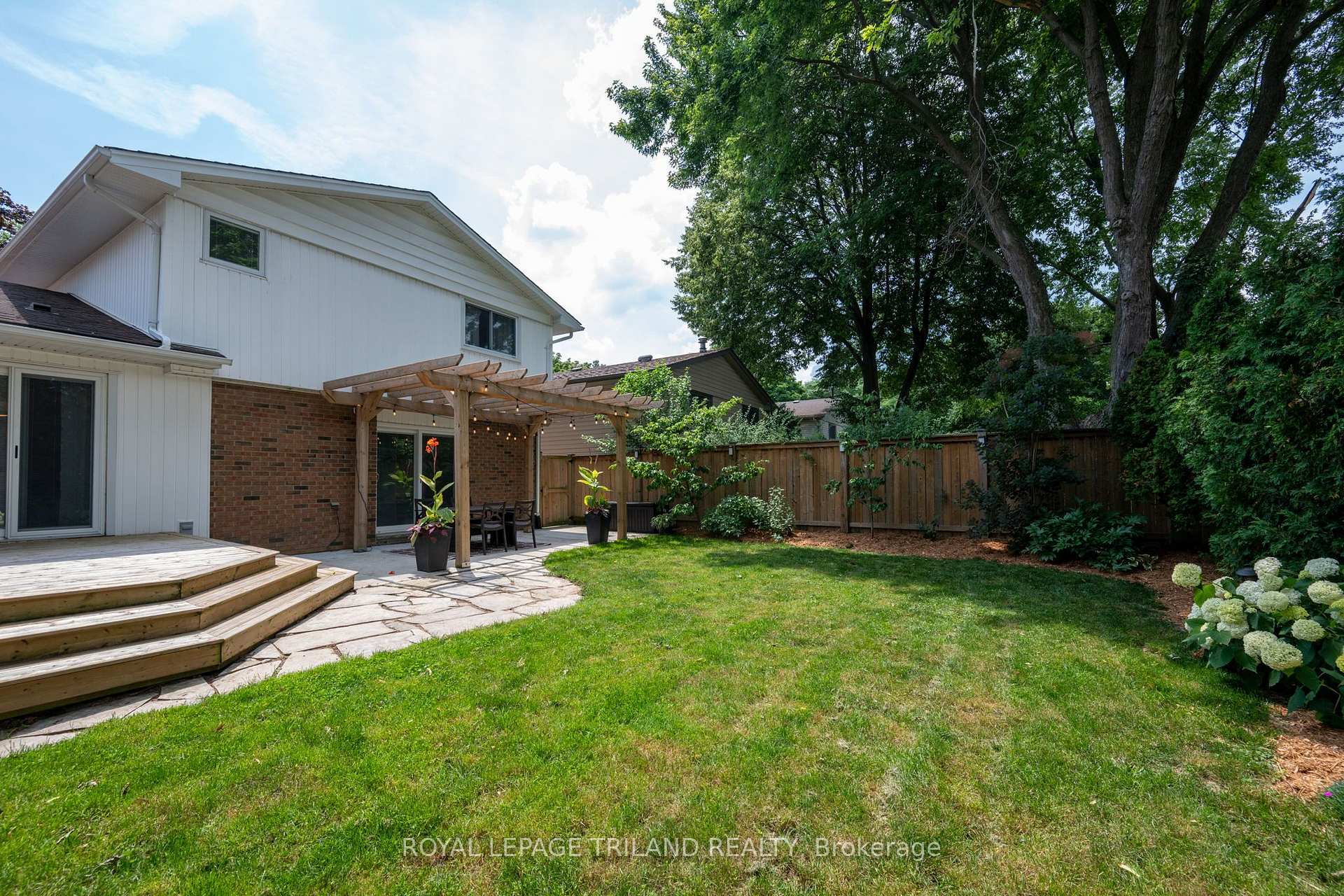 Photo 28 of 20 Meadowview Road, London, South O — HOMEH