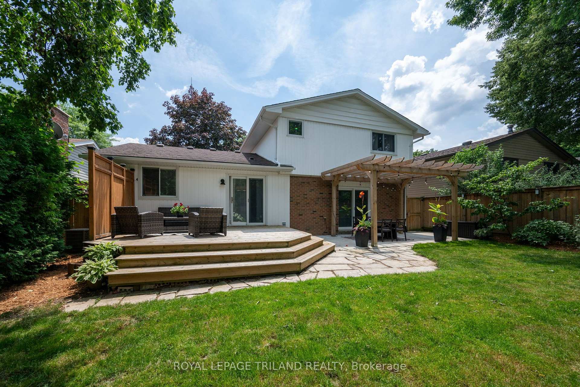 Photo 29 of 20 Meadowview Road, London, South O — HOMEH