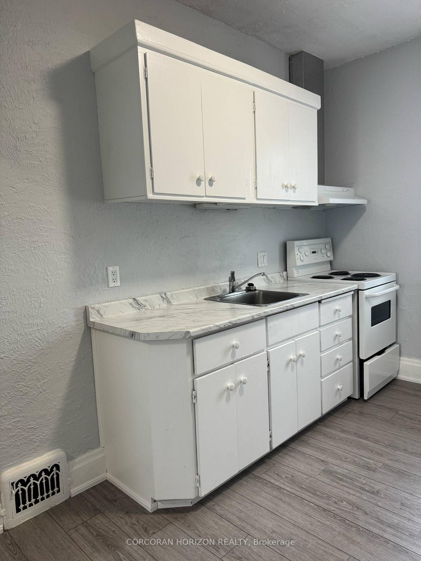 Photo 5 of Unit A, 48 Walter Street, Kitchener, KW Hospital — HOMEH
