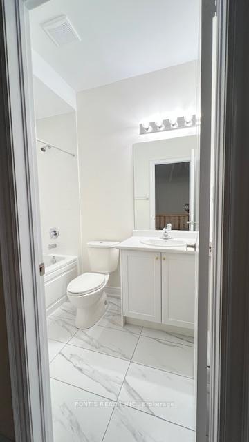 Photo 20 of 221 Tennant Circle, Vaughan, Vellore Village — HOMEH