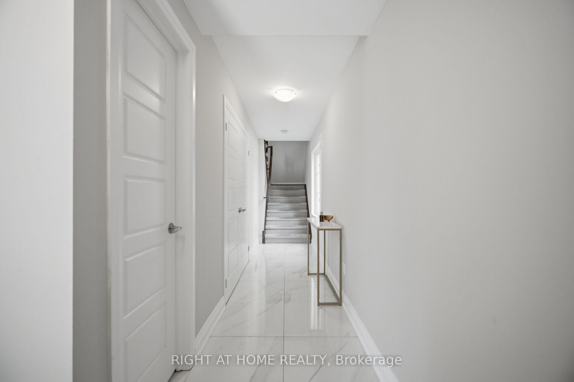 Photo 6 of Unit 153, 165 Hampshire Way, Milton, Dempsey — HOMEH