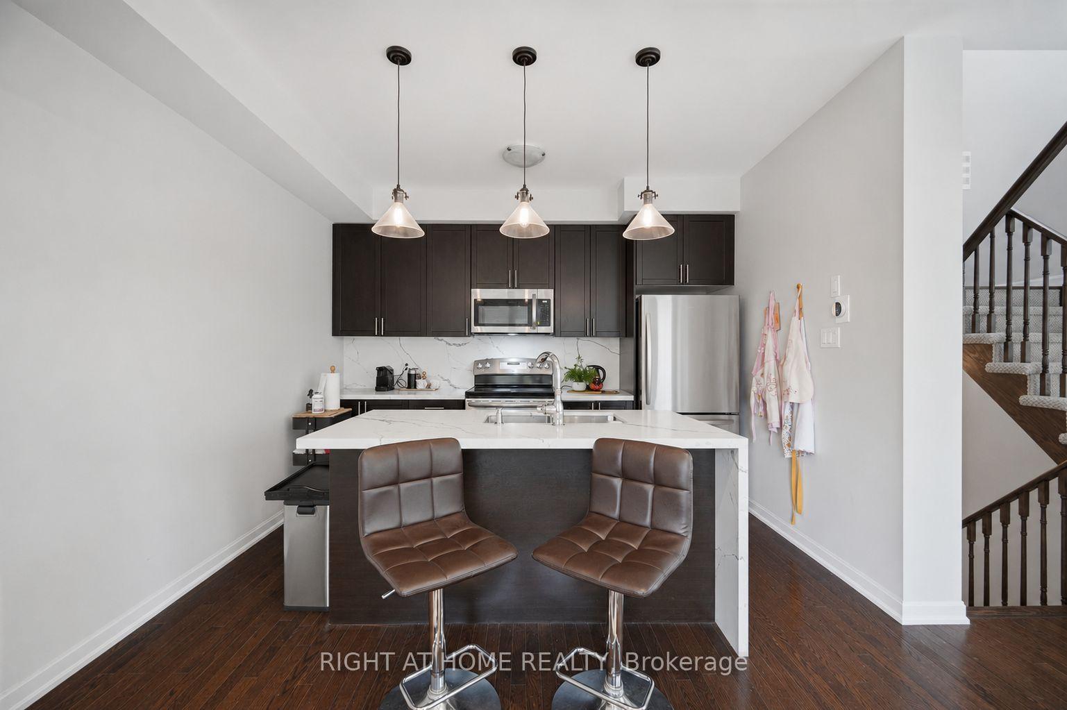 Photo 18 of Unit 153, 165 Hampshire Way, Milton, Dempsey — HOMEH