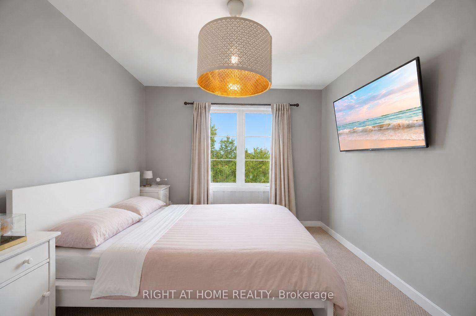 Photo 48 of Unit 153, 165 Hampshire Way, Milton, Dempsey — HOMEH