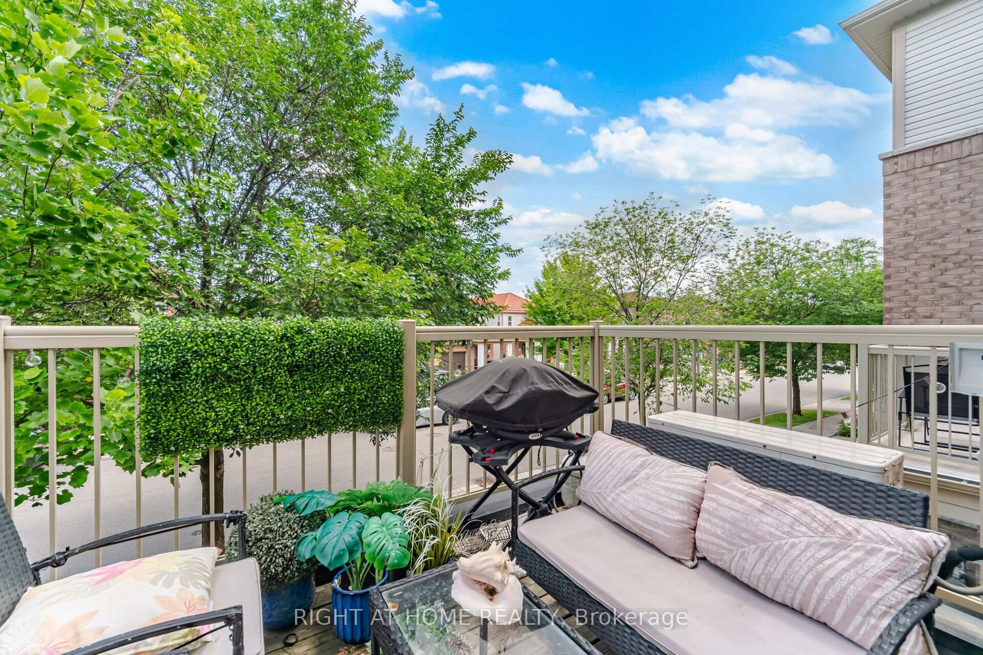 Photo 26 of Unit 153, 165 Hampshire Way, Milton, Dempsey — HOMEH