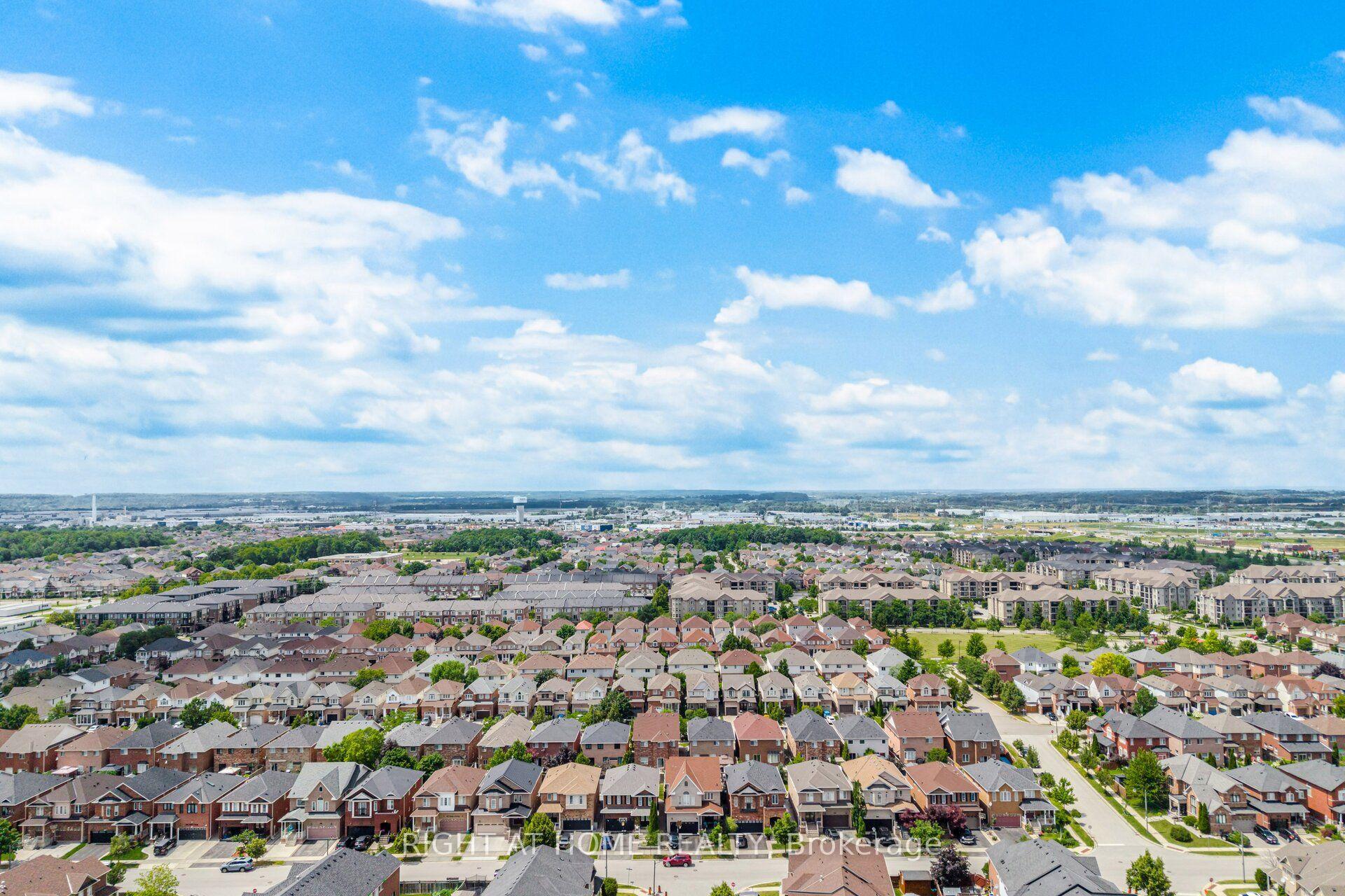 Photo 33 of Unit 153, 165 Hampshire Way, Milton, Dempsey — HOMEH