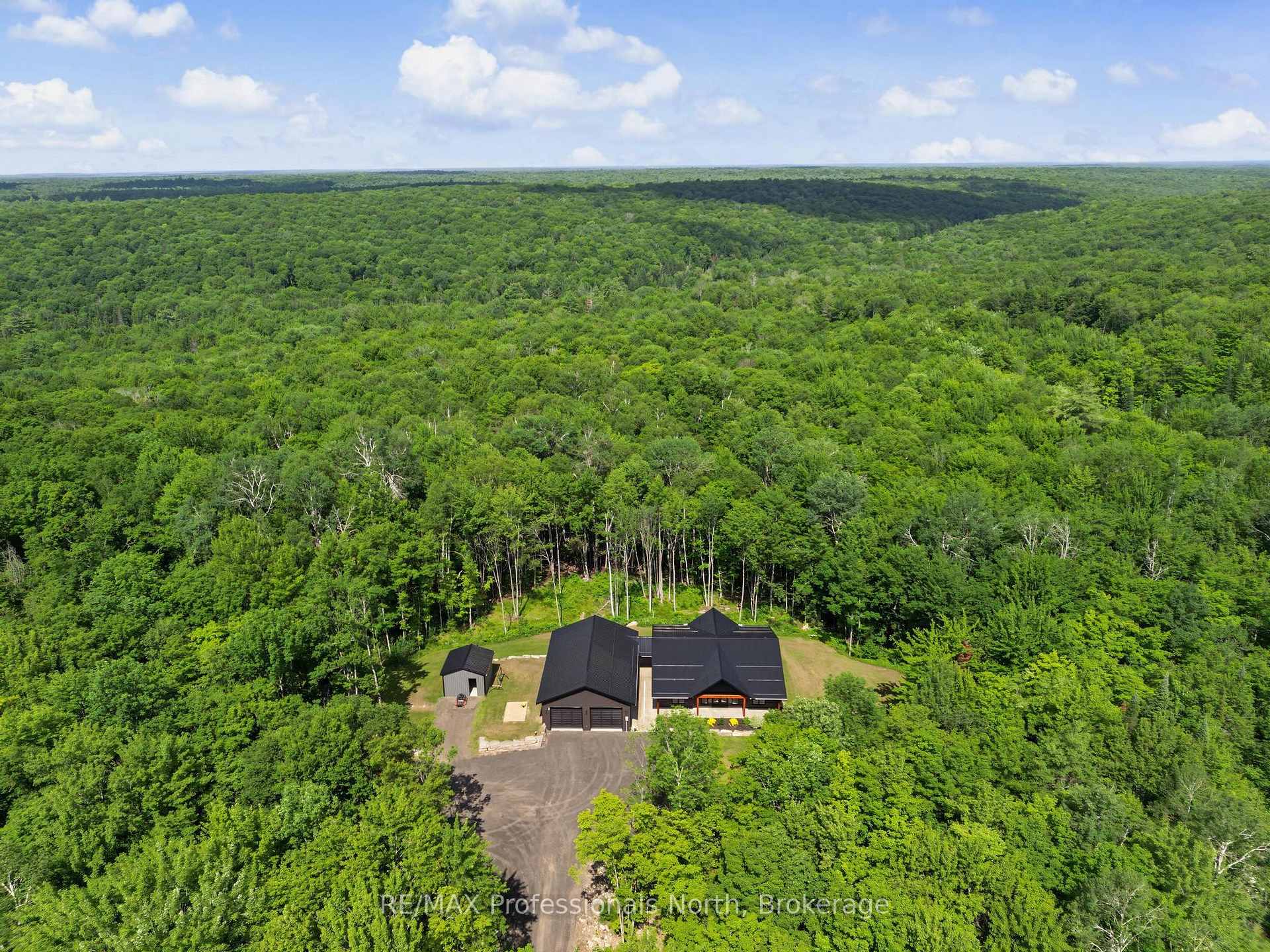 Photo 4 of 1541 Bobcaygeon Road, Minden Hills, Anson — HOMEH