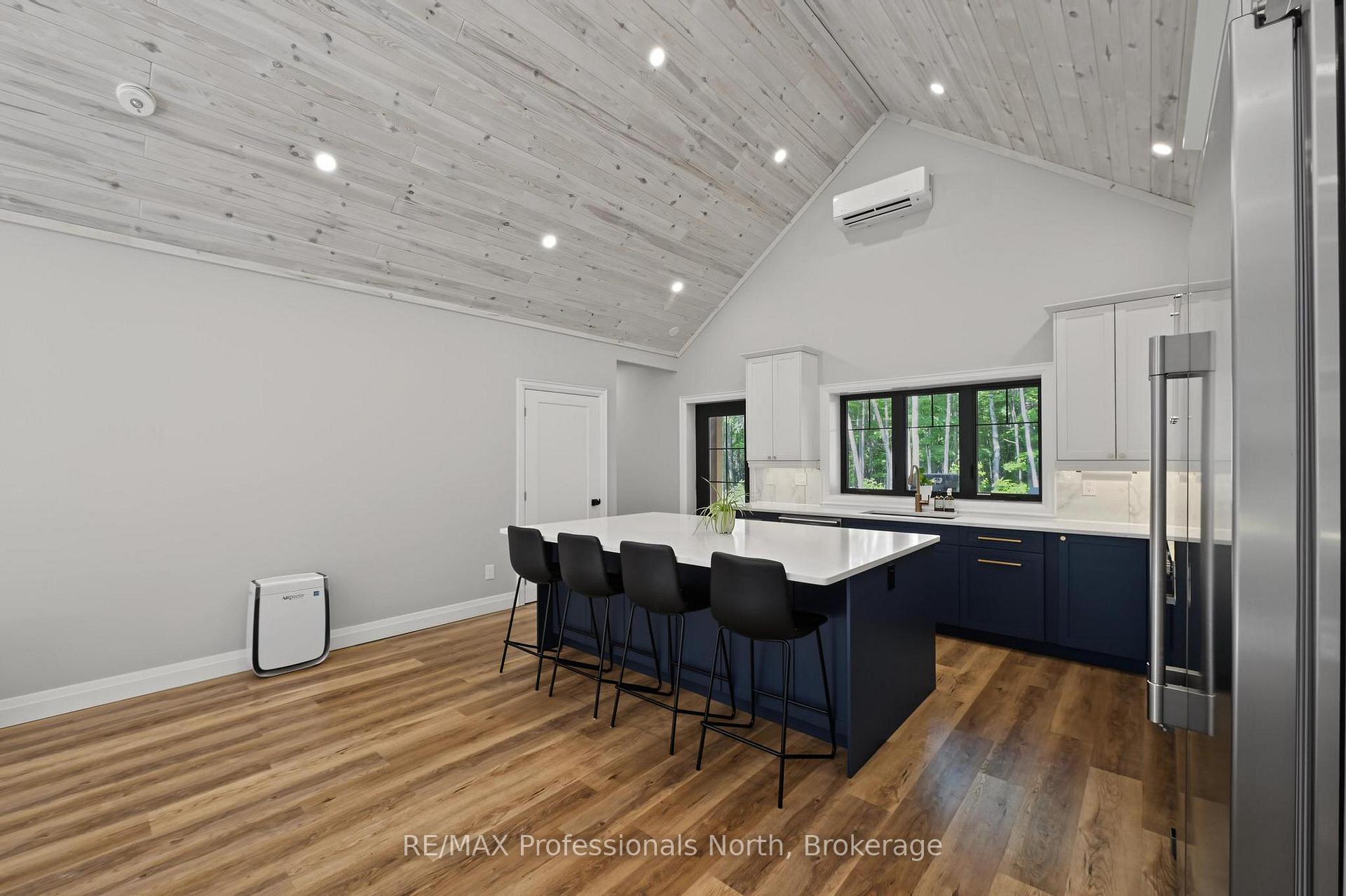 Photo 14 of 1541 Bobcaygeon Road, Minden Hills, Anson — HOMEH
