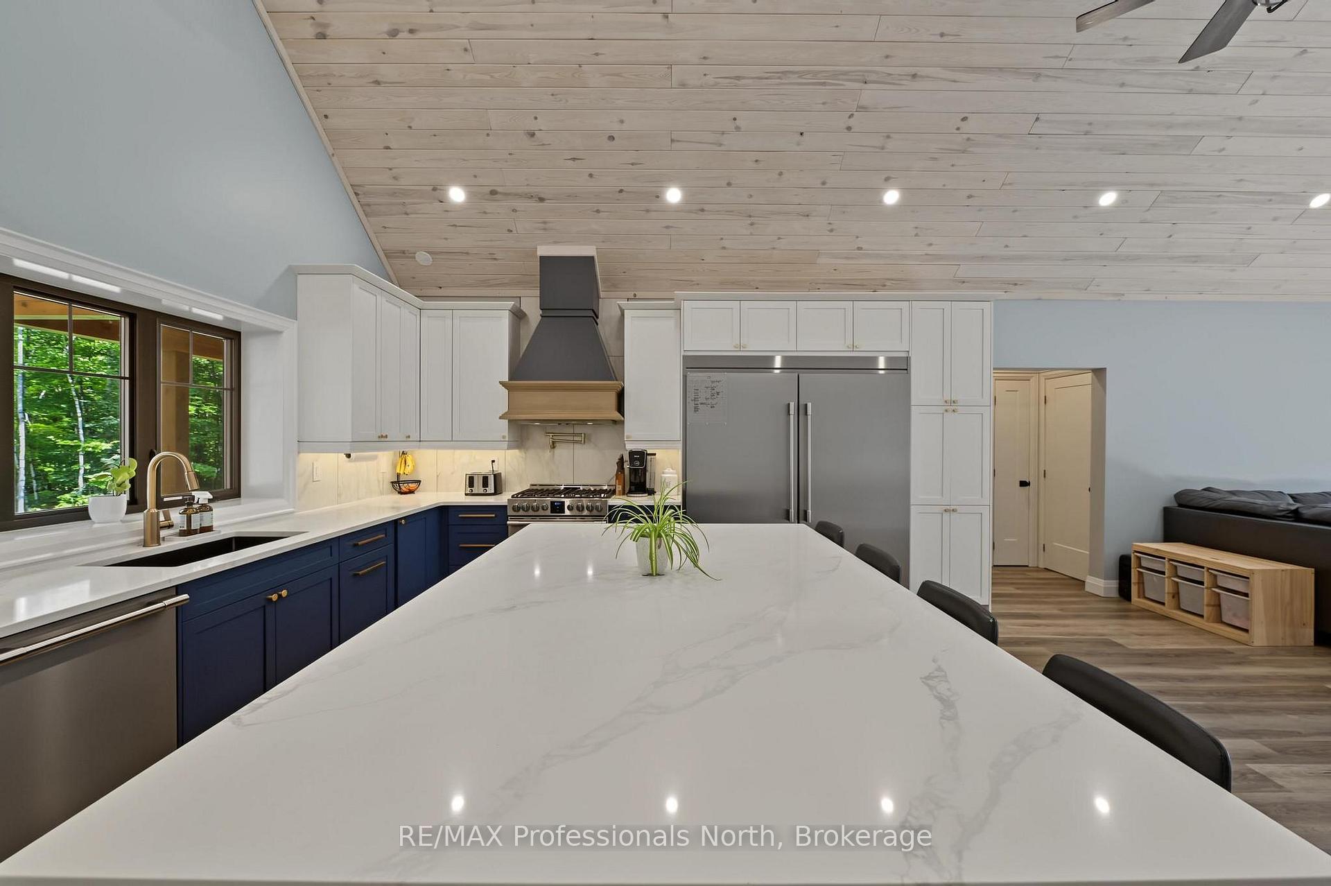 Photo 15 of 1541 Bobcaygeon Road, Minden Hills, Anson — HOMEH