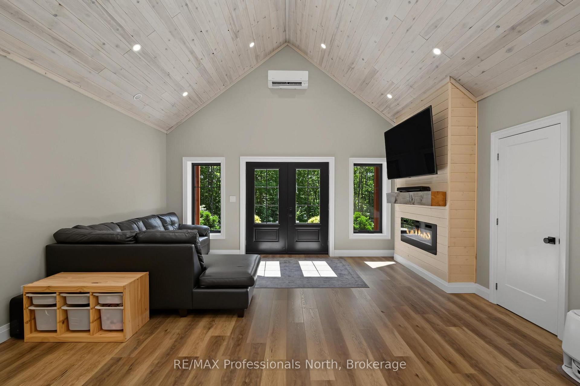 Photo 19 of 1541 Bobcaygeon Road, Minden Hills, Anson — HOMEH