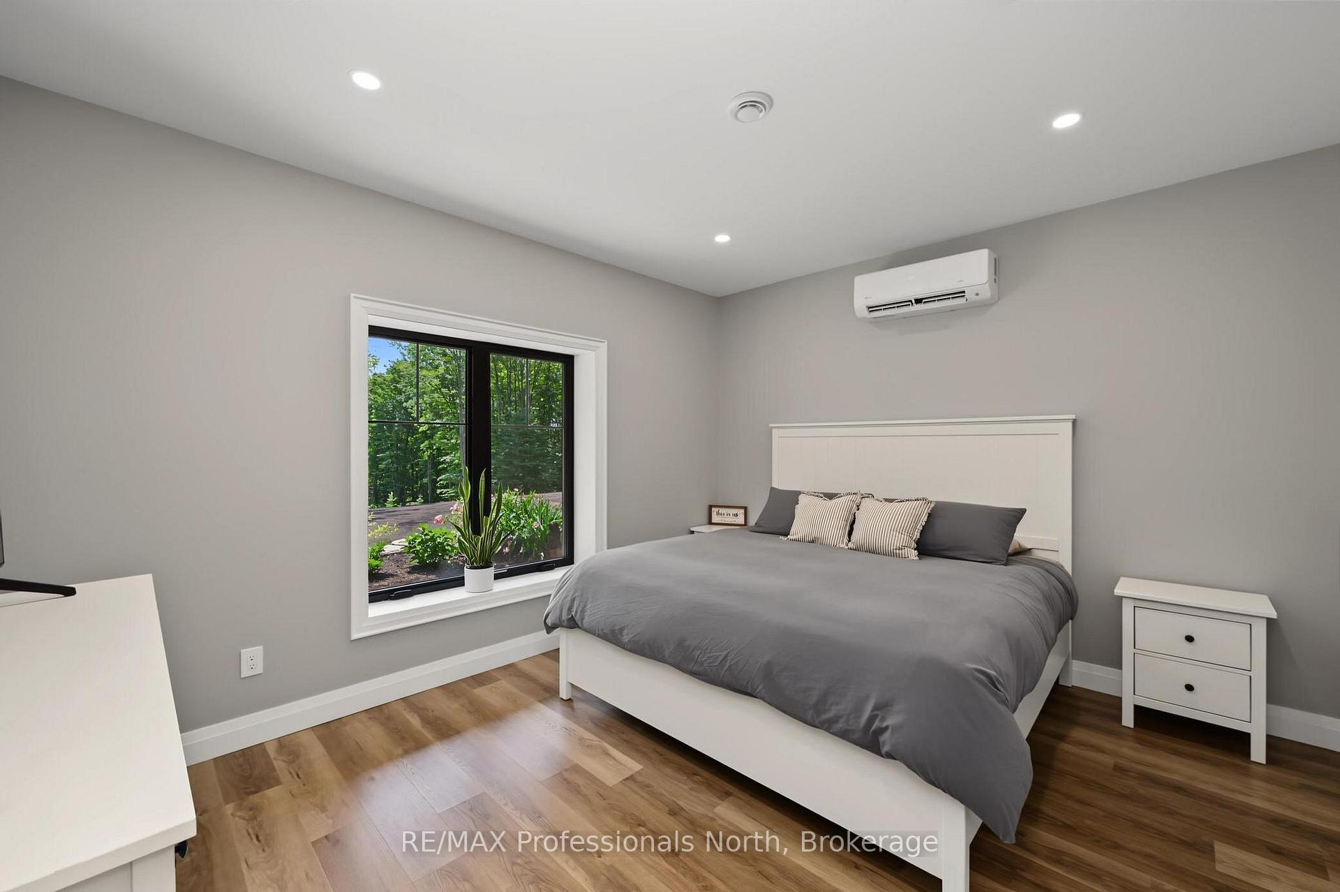 Photo 23 of 1541 Bobcaygeon Road, Minden Hills, Anson — HOMEH