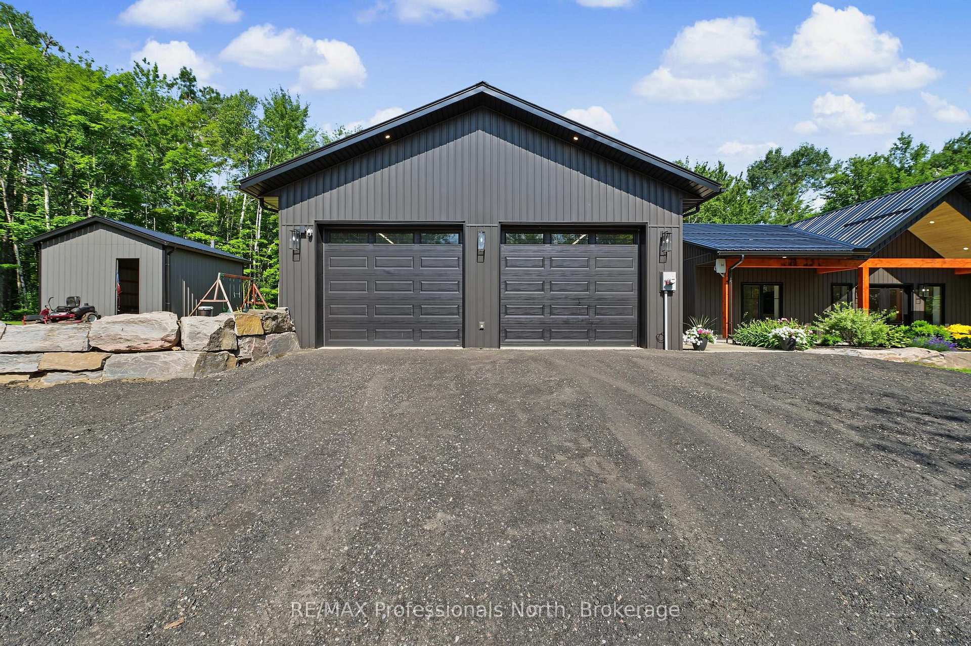 Photo 46 of 1541 Bobcaygeon Road, Minden Hills, Anson — HOMEH