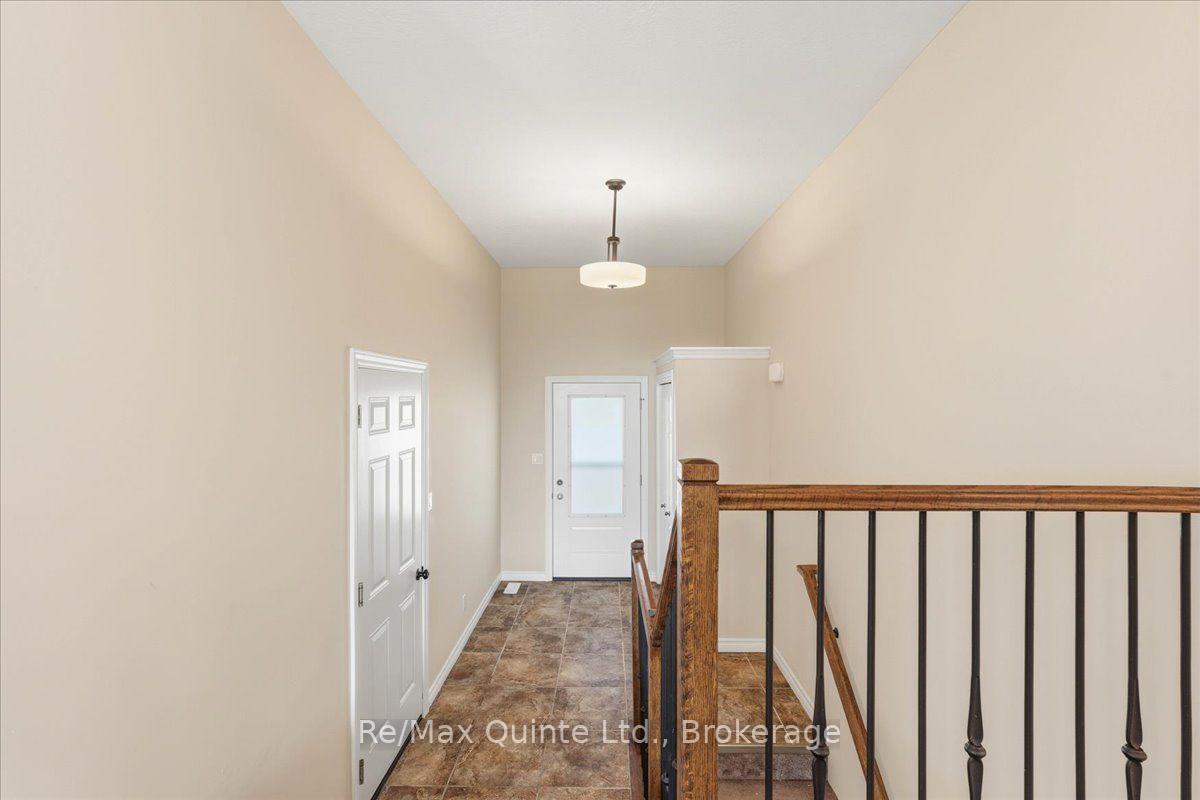 Photo 5 of 119 Greenhill Lane, Belleville, Belleville Ward — HOMEH