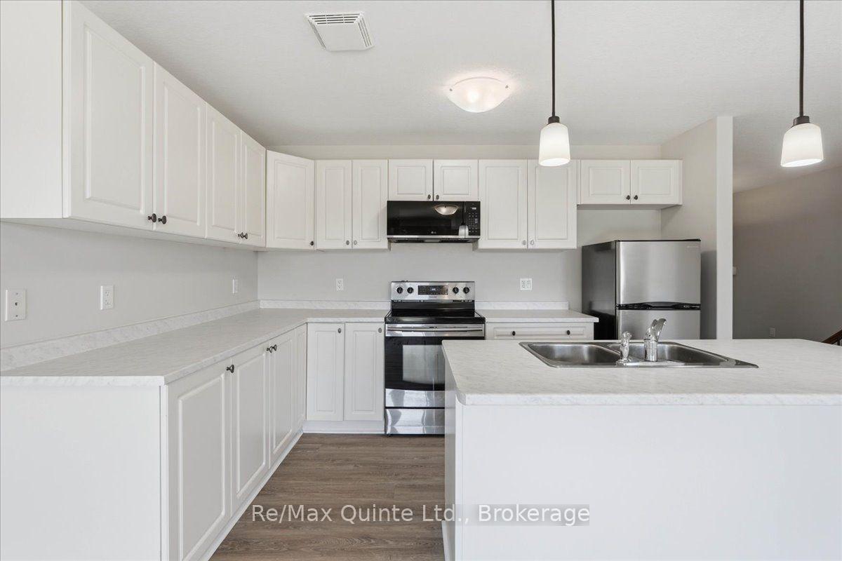 Photo 13 of 119 Greenhill Lane, Belleville, Belleville Ward — HOMEH