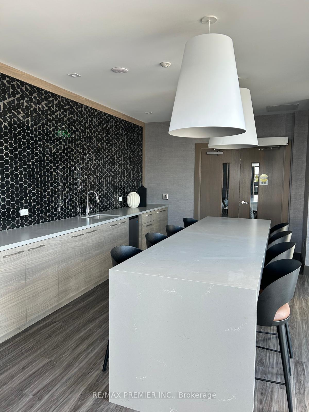 Photo 16 of 75 James Street S, Hamilton, Corktown — HOMEH