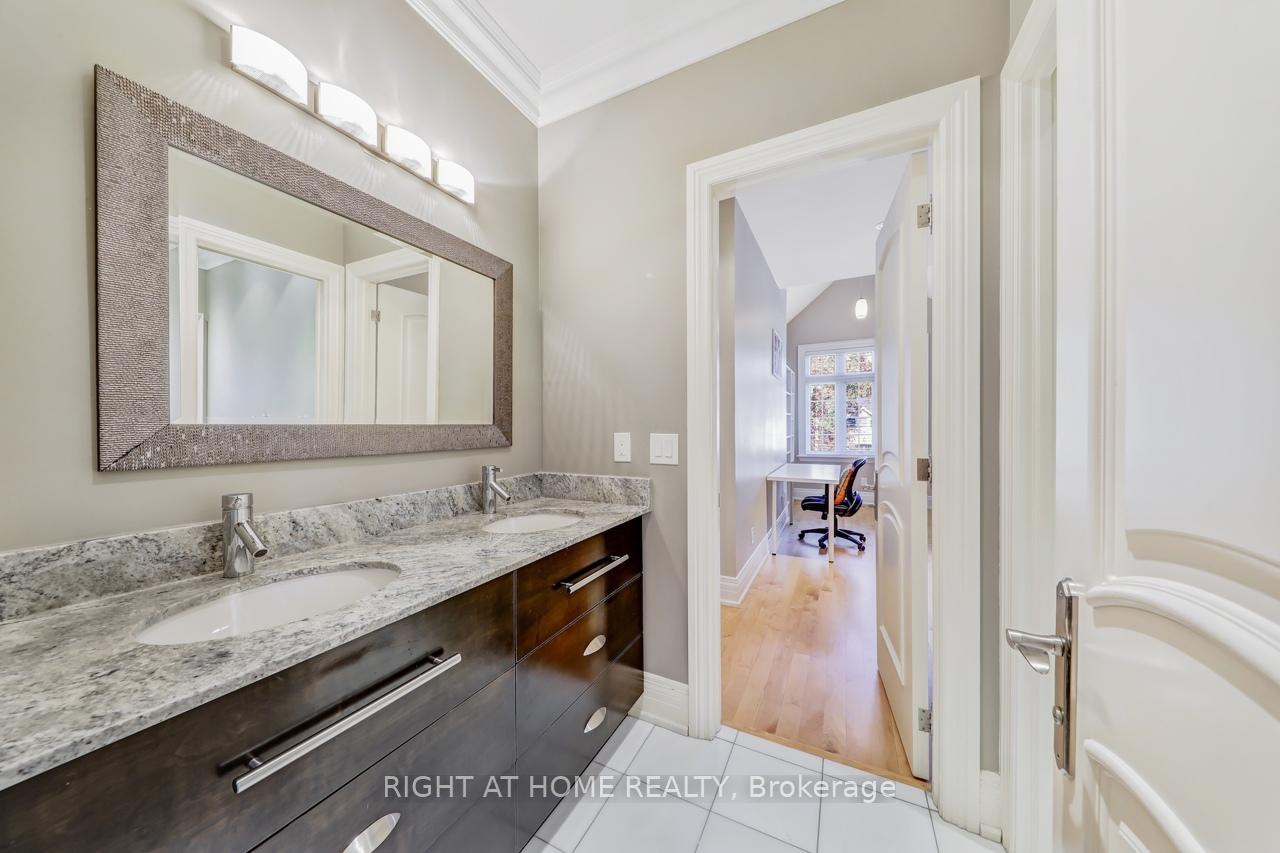 Photo 14 of 3 Westrose Avenue, Etobicoke, Kingsway South — HOMEH