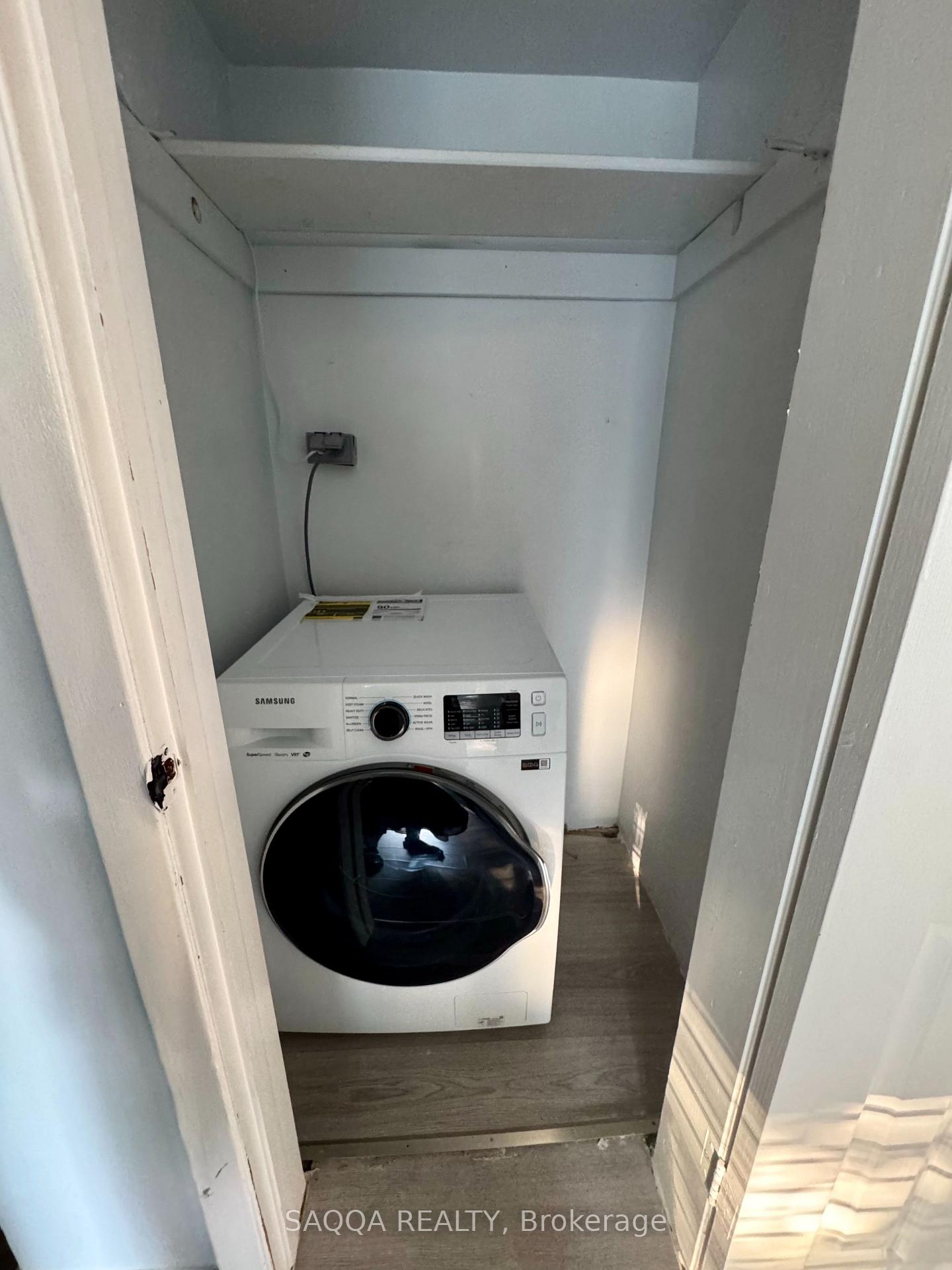 Photo 5 of Unit Side, 14 White Street, St. Catharines, Vine/Linwell — HOMEH