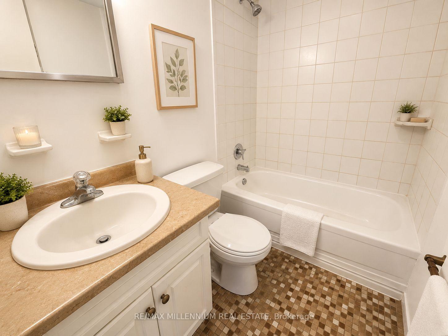 Photo 5 of Unit 1601, 250 Frederick Street, Kitchener, Civic Centre — HOMEH