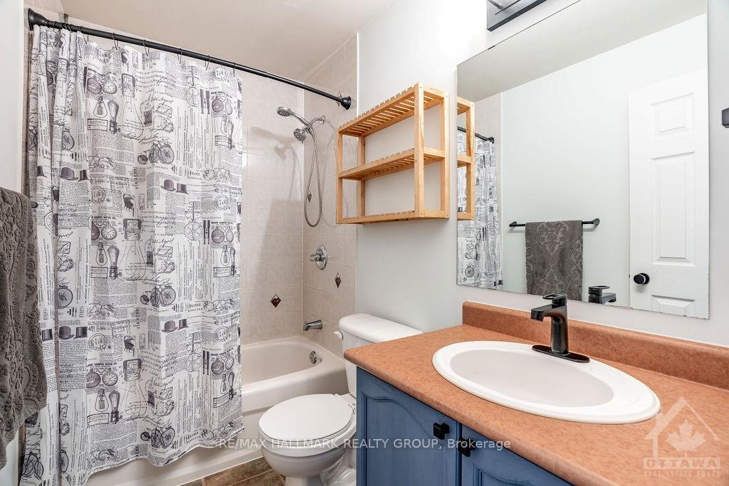 Photo 19 of 13 Upney Drive, Ottawa, Barrhaven - Longfields — HOMEH