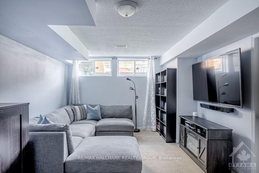 Photo 23 of 13 Upney Drive, Ottawa, Barrhaven - Longfields — HOMEH