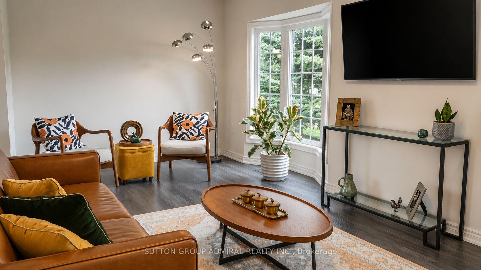 Photo 2 of Unit 40, 232 Stonehenge Drive, Hamilton, Meadowlands — HOMEH
