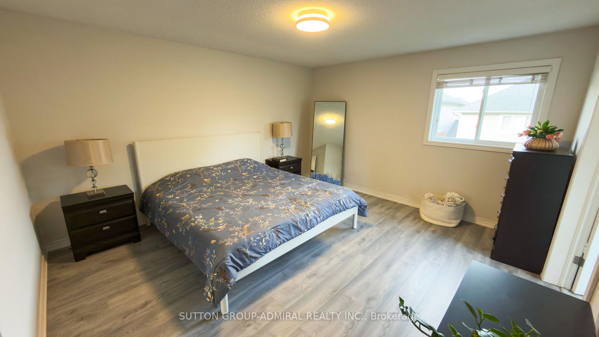 Photo 6 of Unit 40, 232 Stonehenge Drive, Hamilton, Meadowlands — HOMEH