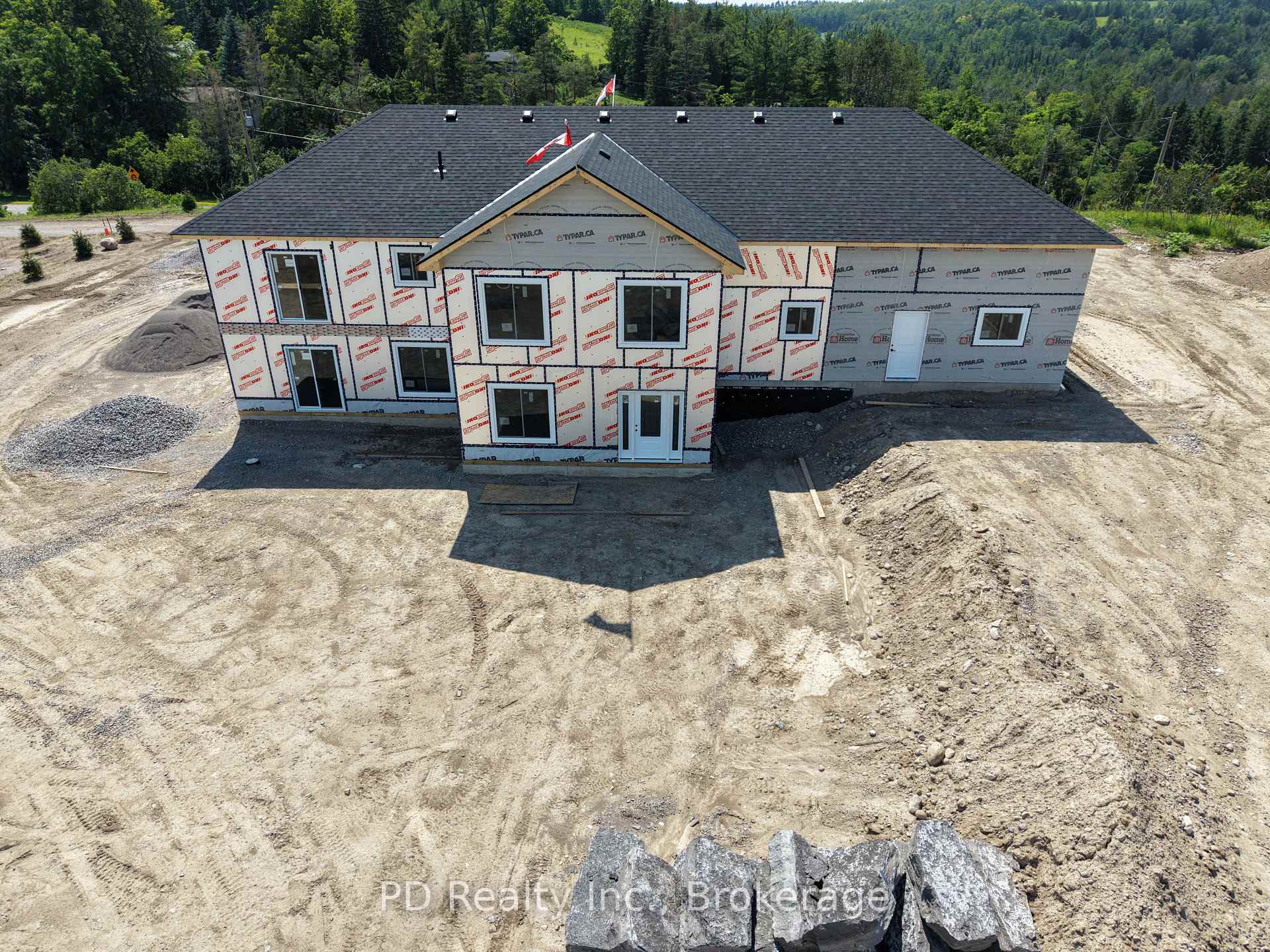 Photo 8 of 2469 Queen Mary Street, Cavan Monaghan, Cavan Twp — HOMEH