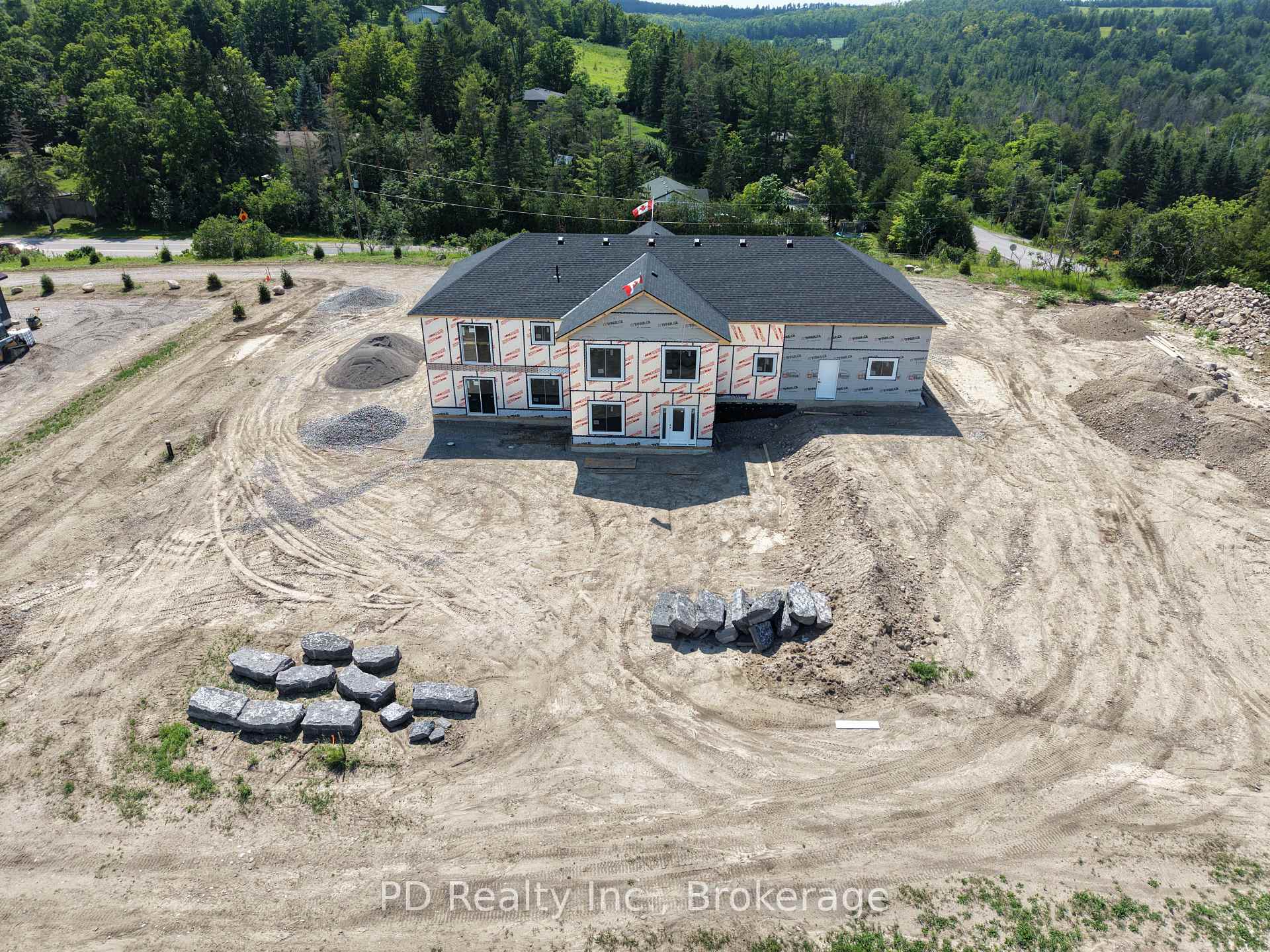 Photo 12 of 2469 Queen Mary Street, Cavan Monaghan, Cavan Twp — HOMEH