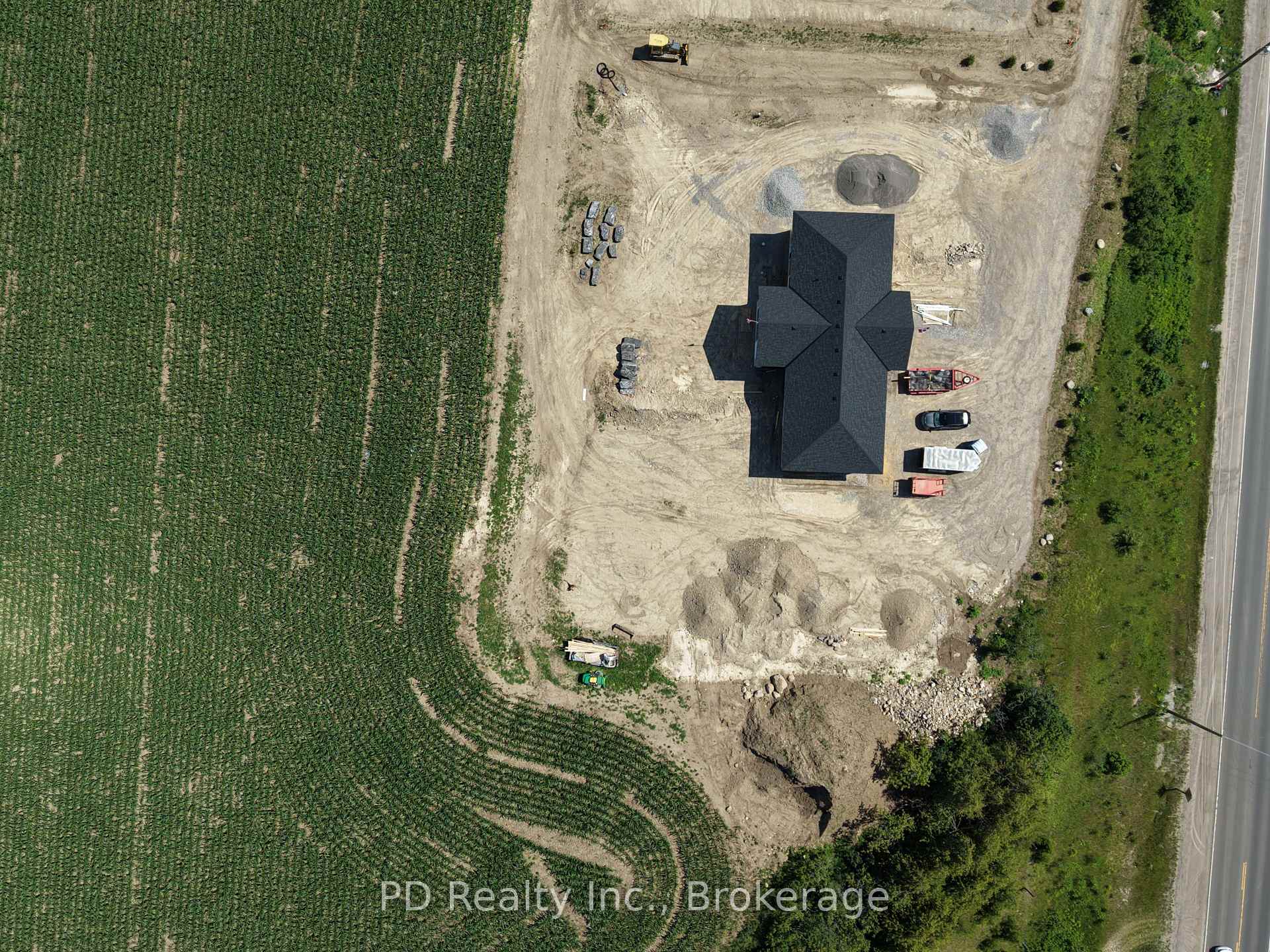 Photo 18 of 2469 Queen Mary Street, Cavan Monaghan, Cavan Twp — HOMEH